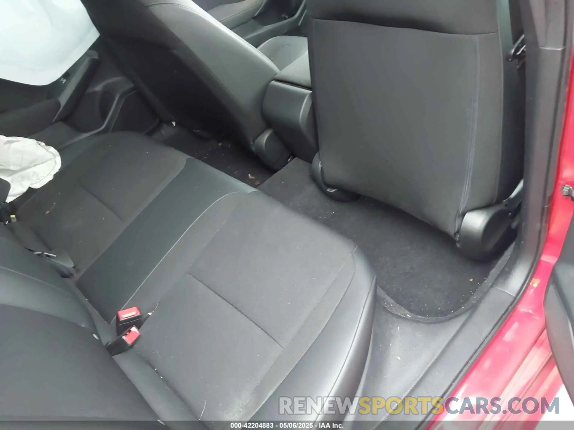 8 Photograph of a damaged car 2HGFE2F53NH610070 HONDA CIVIC 2022