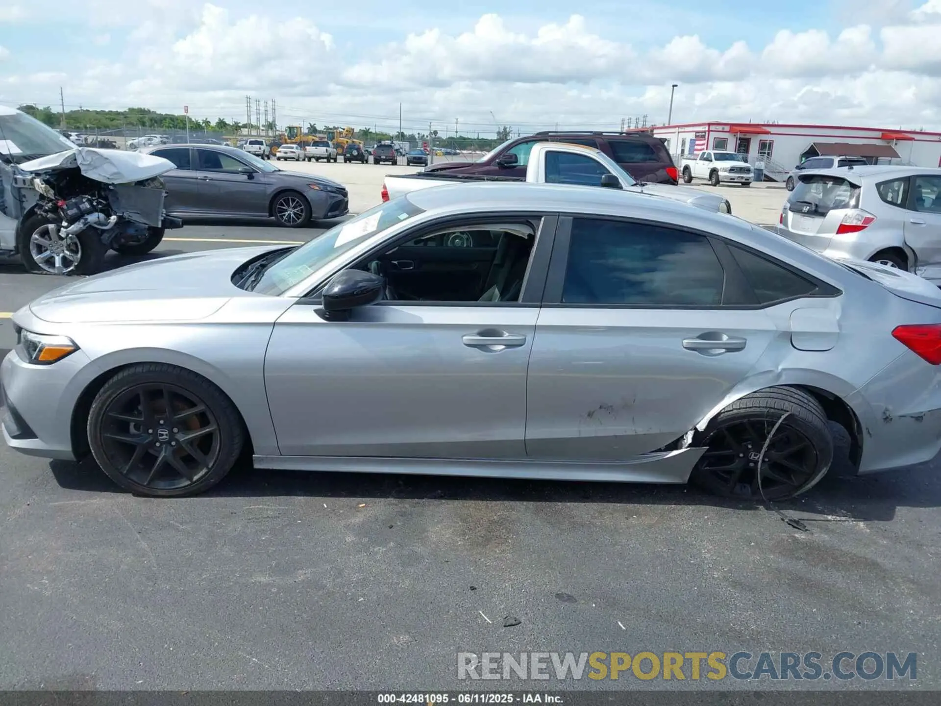 13 Photograph of a damaged car 2HGFE2F54NH525576 HONDA CIVIC 2022