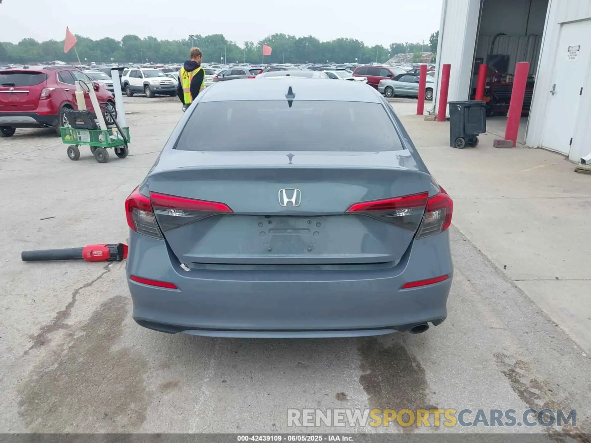 17 Photograph of a damaged car 2HGFE2F54NH539414 HONDA CIVIC 2022