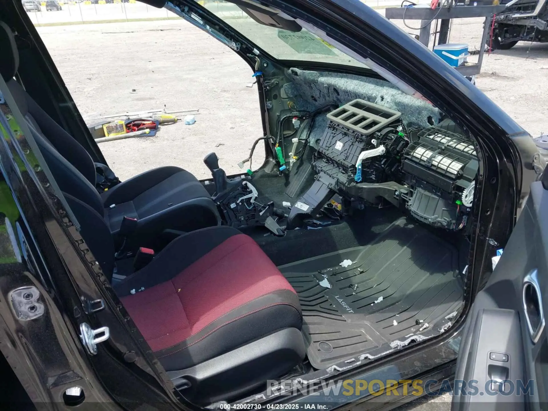 5 Photograph of a damaged car 2HGFE2F54NH591870 HONDA CIVIC 2022