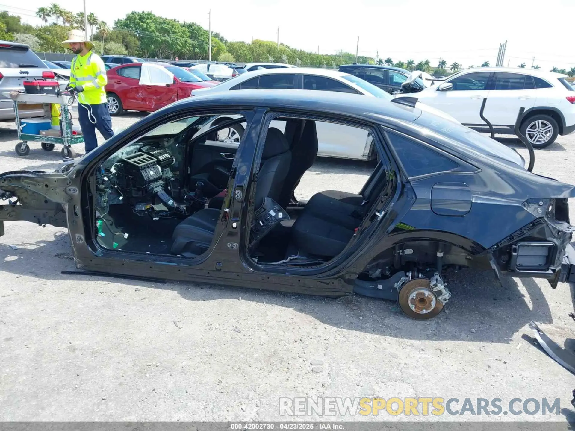6 Photograph of a damaged car 2HGFE2F54NH591870 HONDA CIVIC 2022