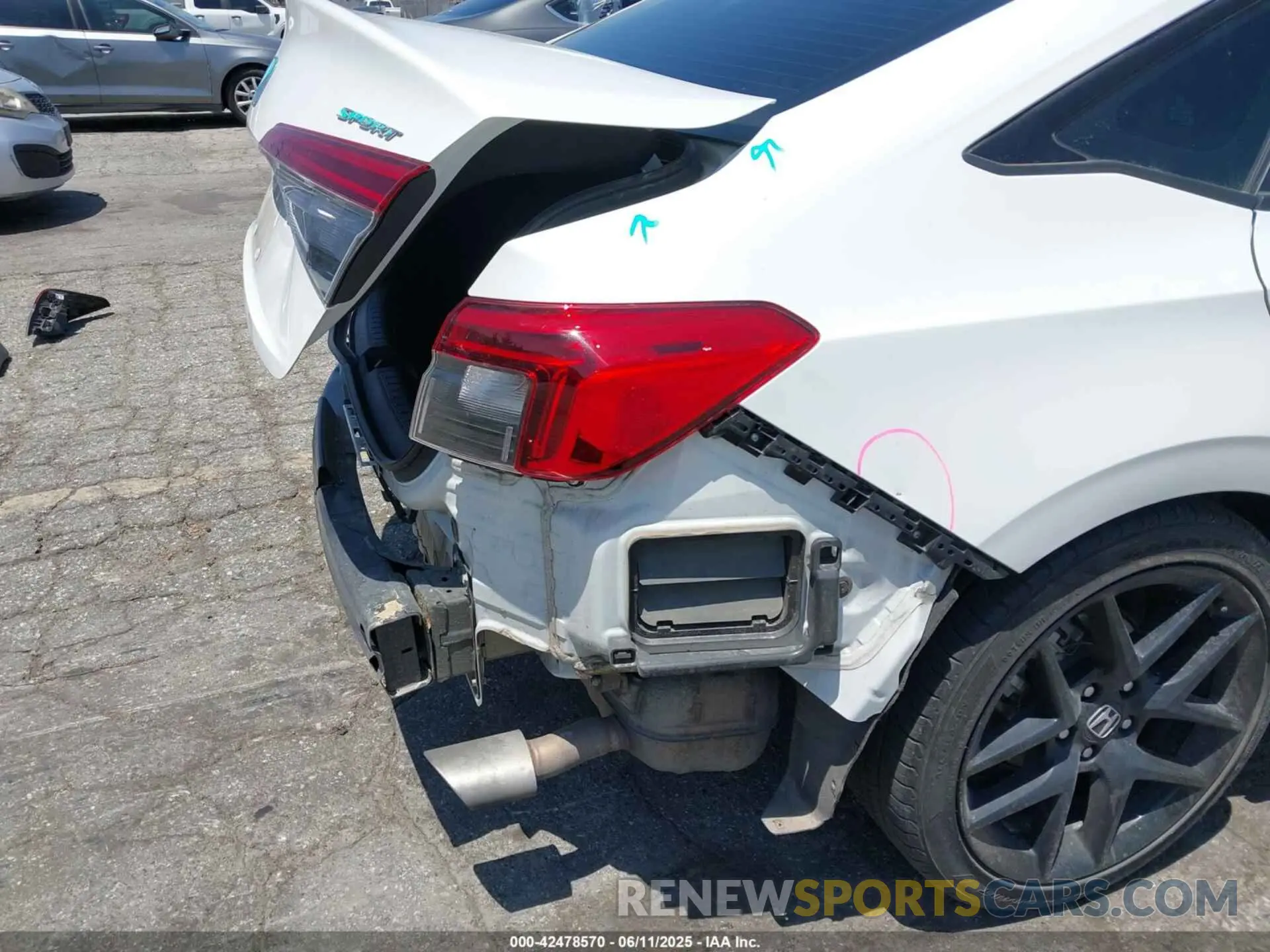 19 Photograph of a damaged car 2HGFE2F54NH596700 HONDA CIVIC 2022