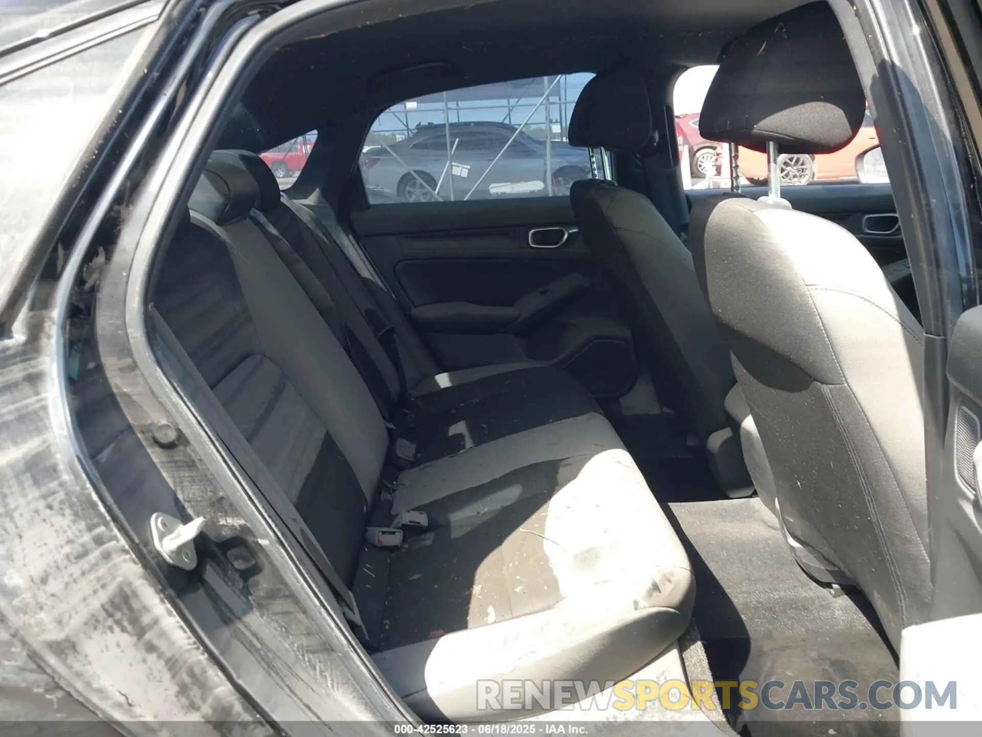 8 Photograph of a damaged car 2HGFE2F55NH501612 HONDA CIVIC 2022
