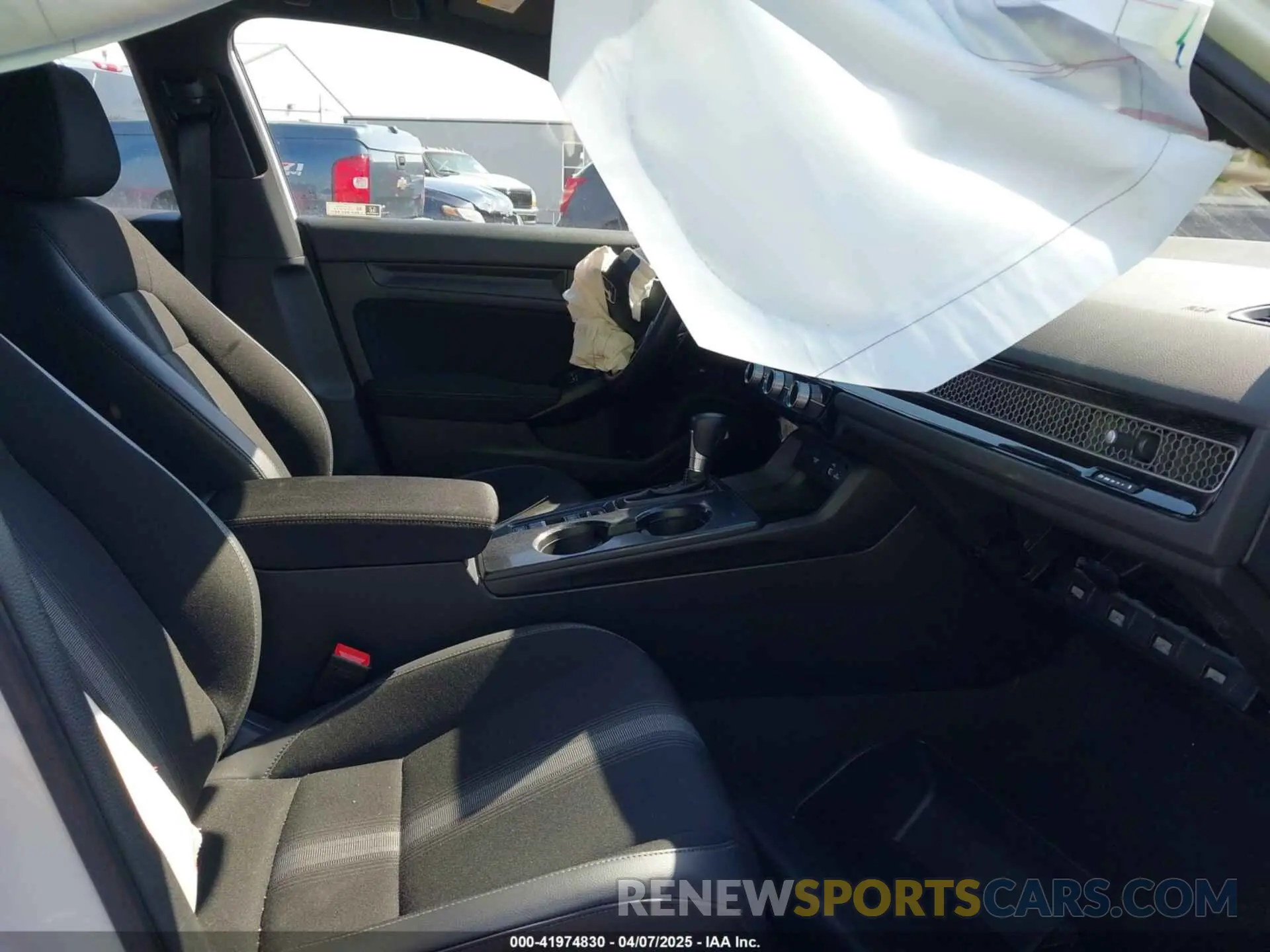 5 Photograph of a damaged car 2HGFE2F55NH554164 HONDA CIVIC 2022