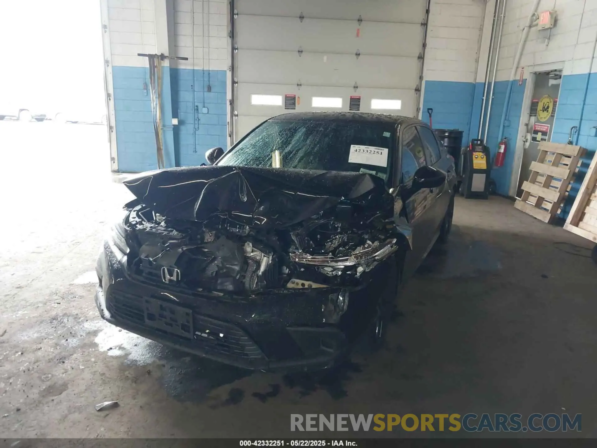 6 Photograph of a damaged car 2HGFE2F55NH561132 HONDA CIVIC 2022