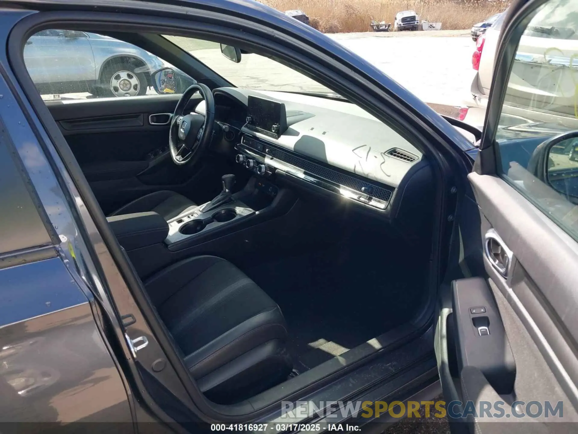 5 Photograph of a damaged car 2HGFE2F55NH587553 HONDA CIVIC 2022