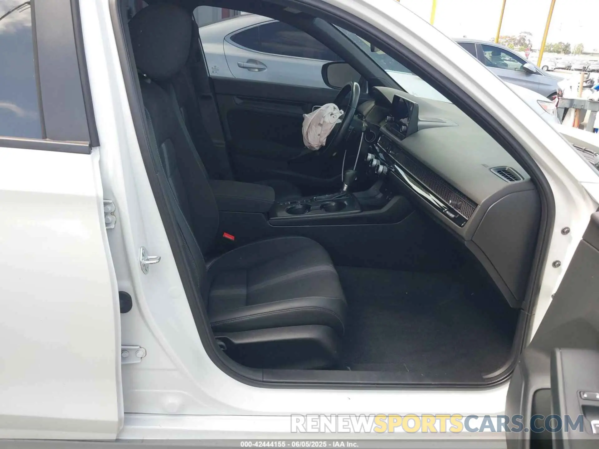 5 Photograph of a damaged car 2HGFE2F55NH598276 HONDA CIVIC 2022