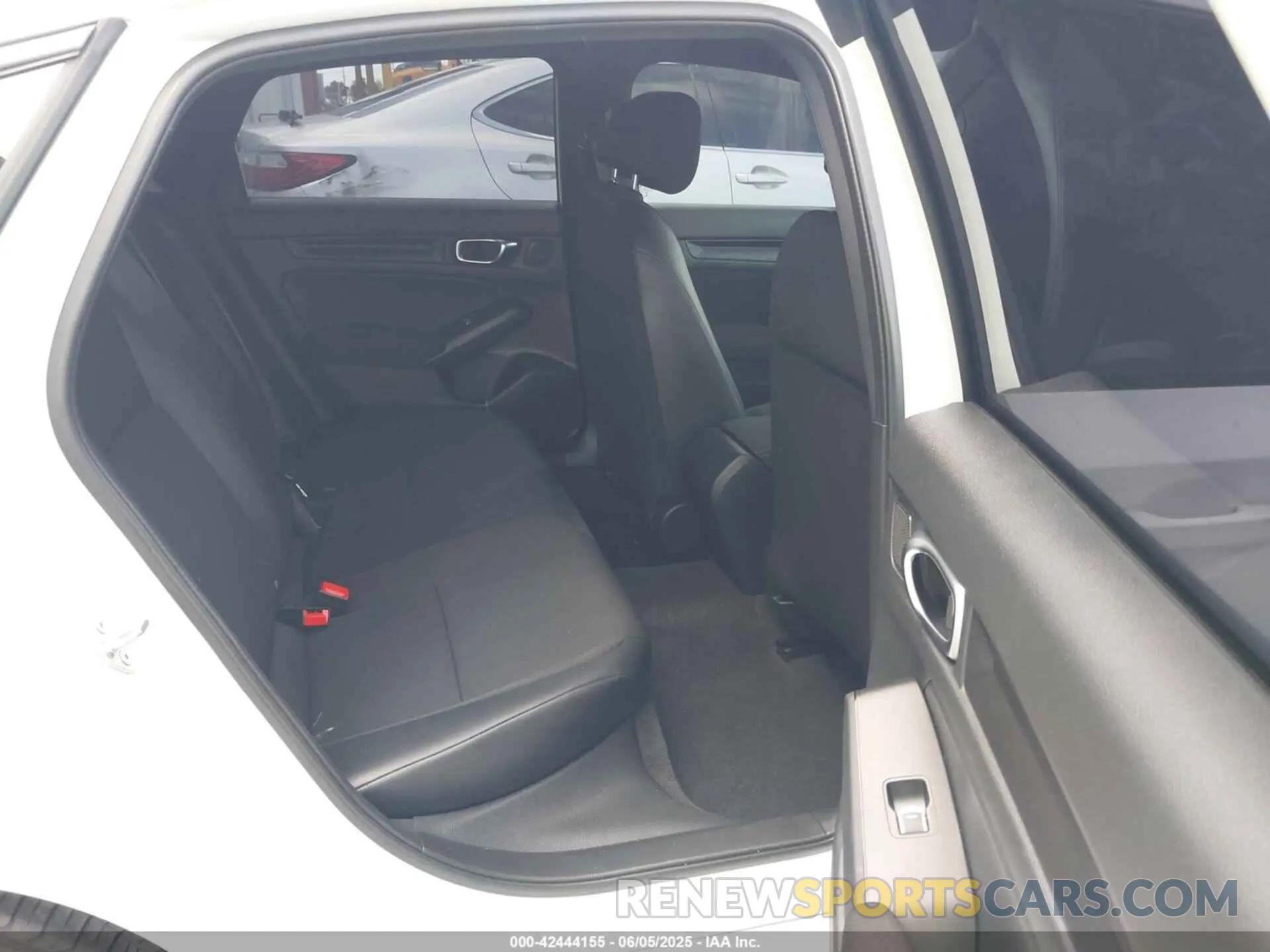 8 Photograph of a damaged car 2HGFE2F55NH598276 HONDA CIVIC 2022