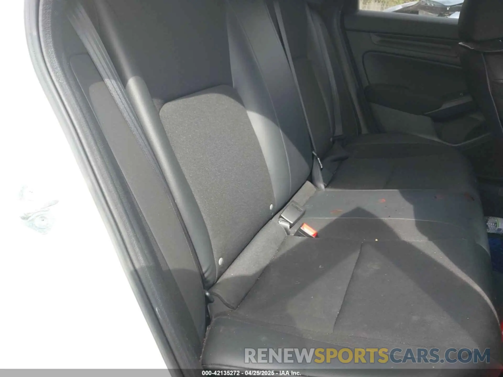 8 Photograph of a damaged car 2HGFE2F56NH515664 HONDA CIVIC 2022
