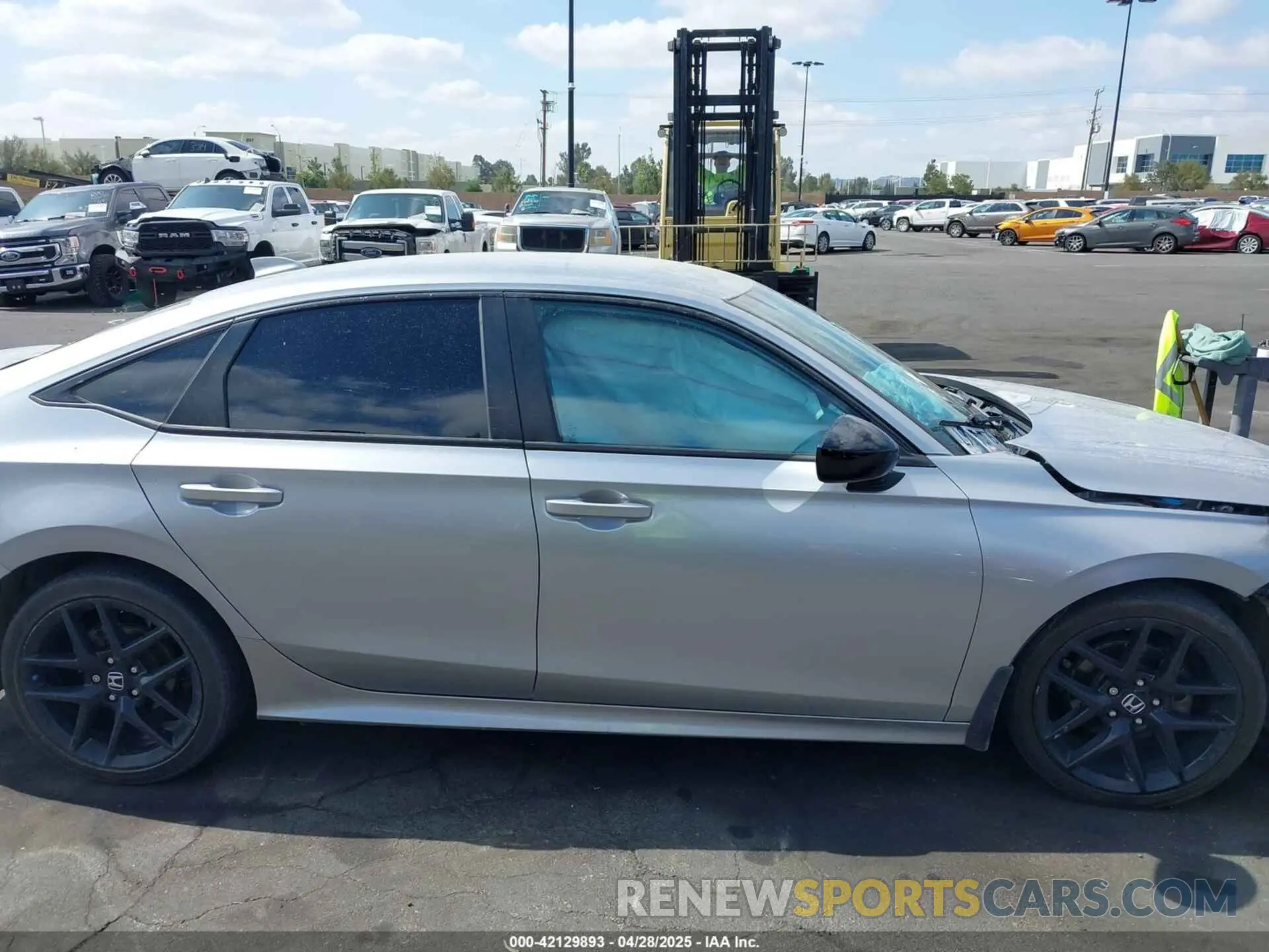 13 Photograph of a damaged car 2HGFE2F56NH593846 HONDA CIVIC 2022