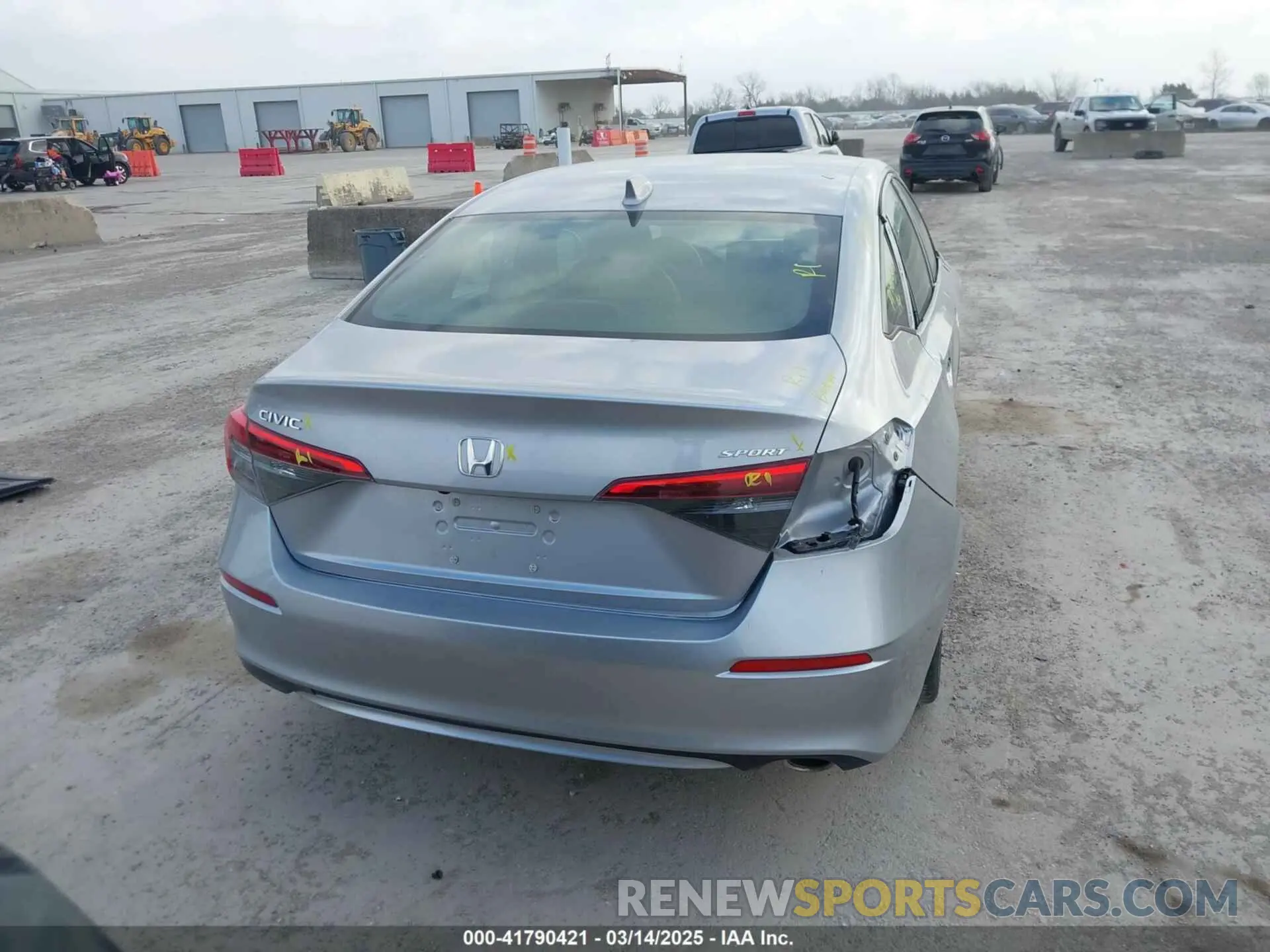 17 Photograph of a damaged car 2HGFE2F57NH577364 HONDA CIVIC 2022
