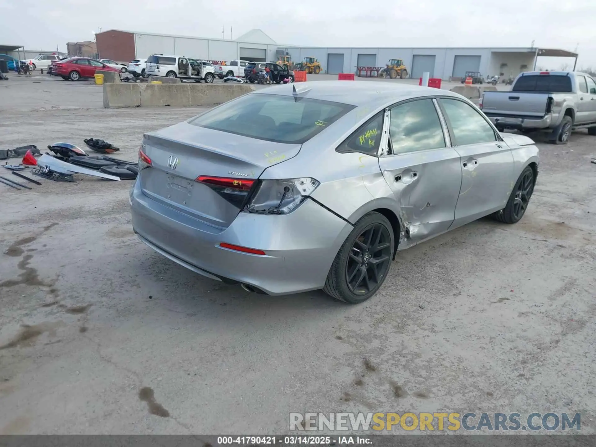 4 Photograph of a damaged car 2HGFE2F57NH577364 HONDA CIVIC 2022