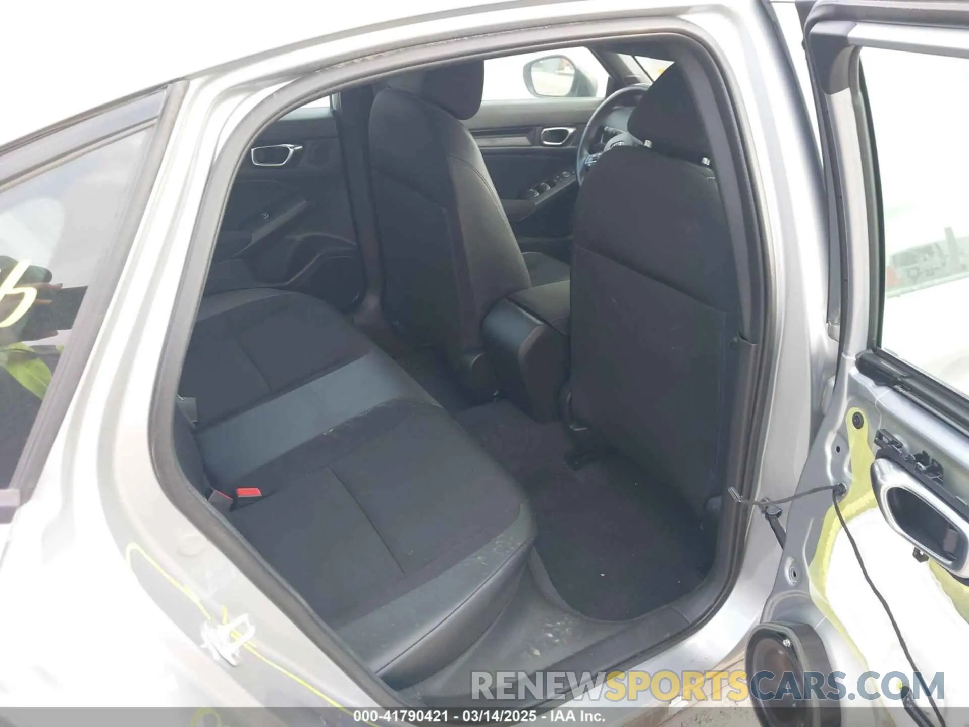 8 Photograph of a damaged car 2HGFE2F57NH577364 HONDA CIVIC 2022