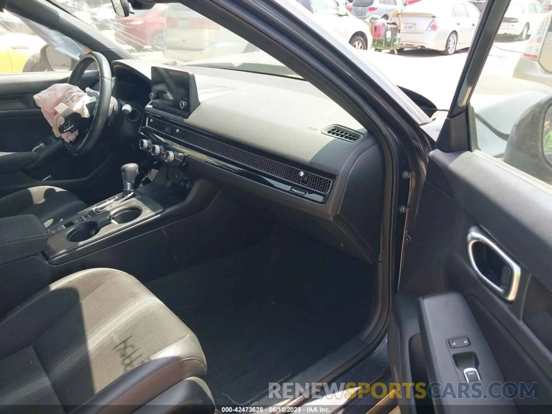 5 Photograph of a damaged car 2HGFE2F57NH586629 HONDA CIVIC 2022