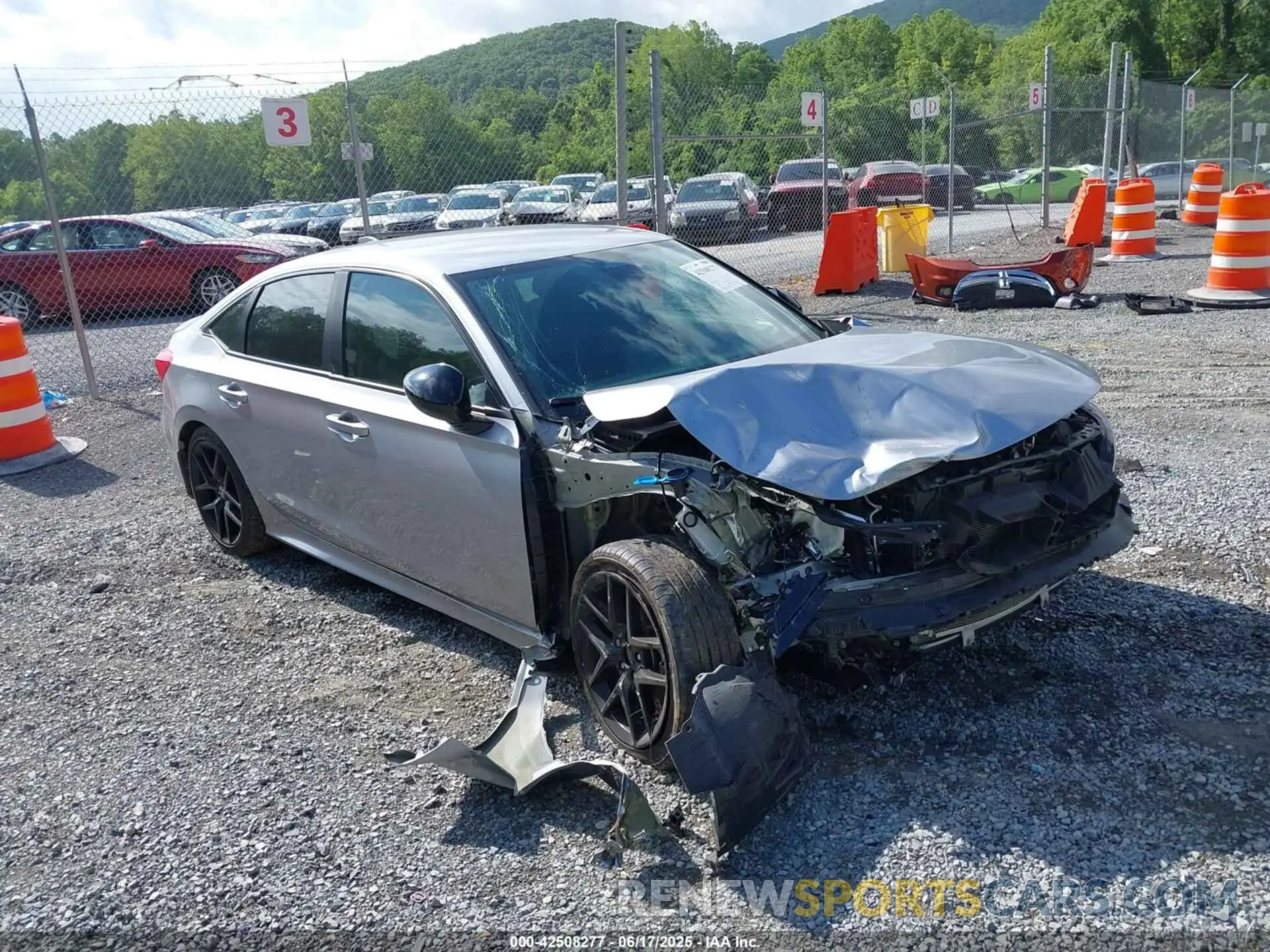 1 Photograph of a damaged car 2HGFE2F57NH607141 HONDA CIVIC 2022