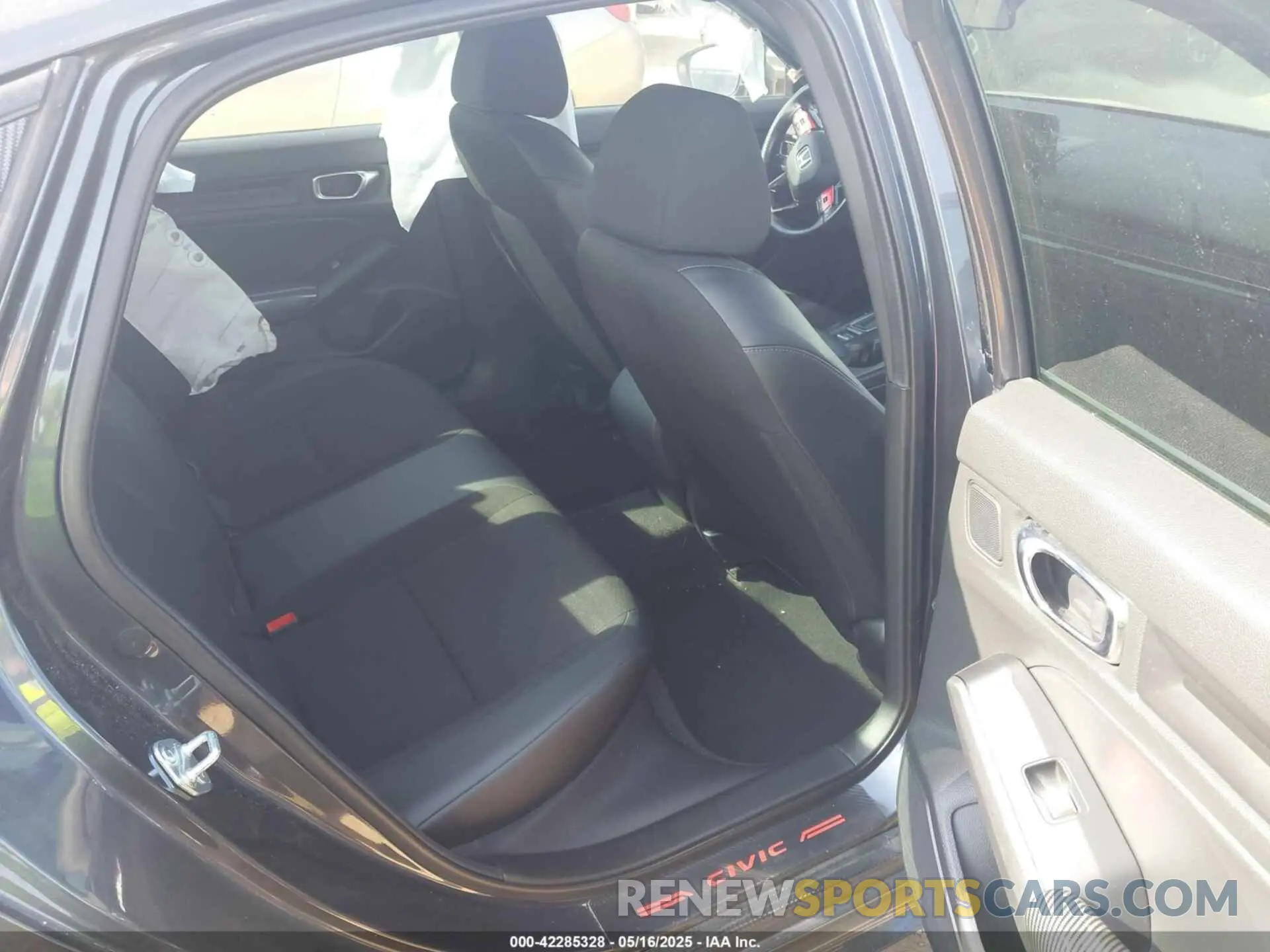 8 Photograph of a damaged car 2HGFE2F58NH510675 HONDA CIVIC 2022