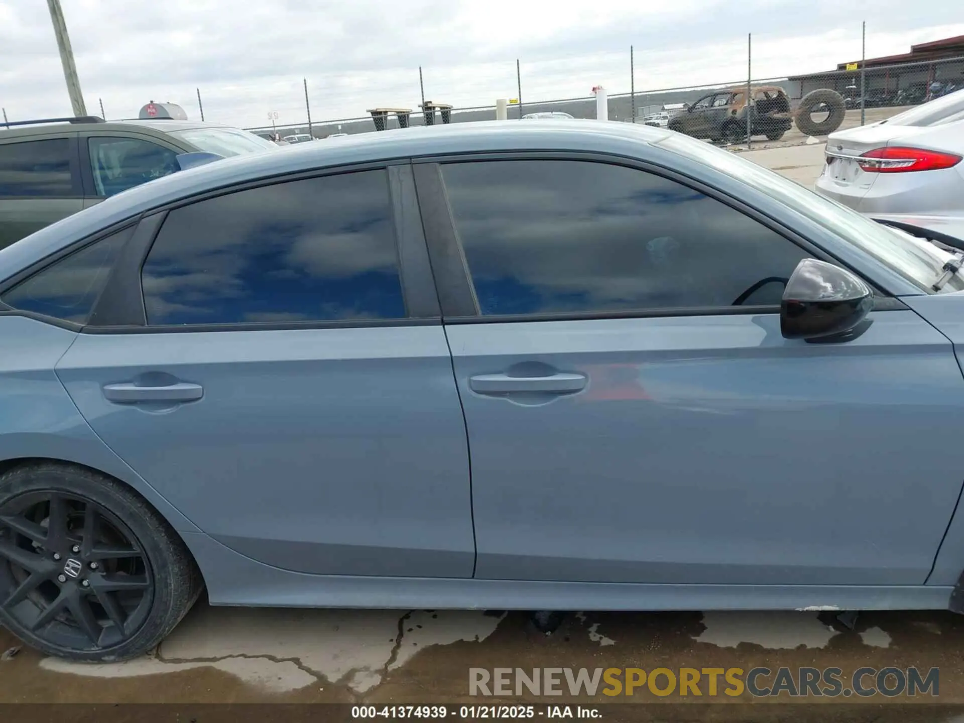 13 Photograph of a damaged car 2HGFE2F58NH539433 HONDA CIVIC 2022