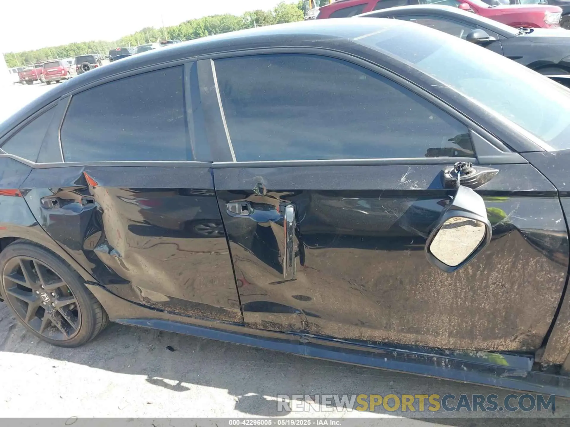 13 Photograph of a damaged car 2HGFE2F58NH575820 HONDA CIVIC 2022