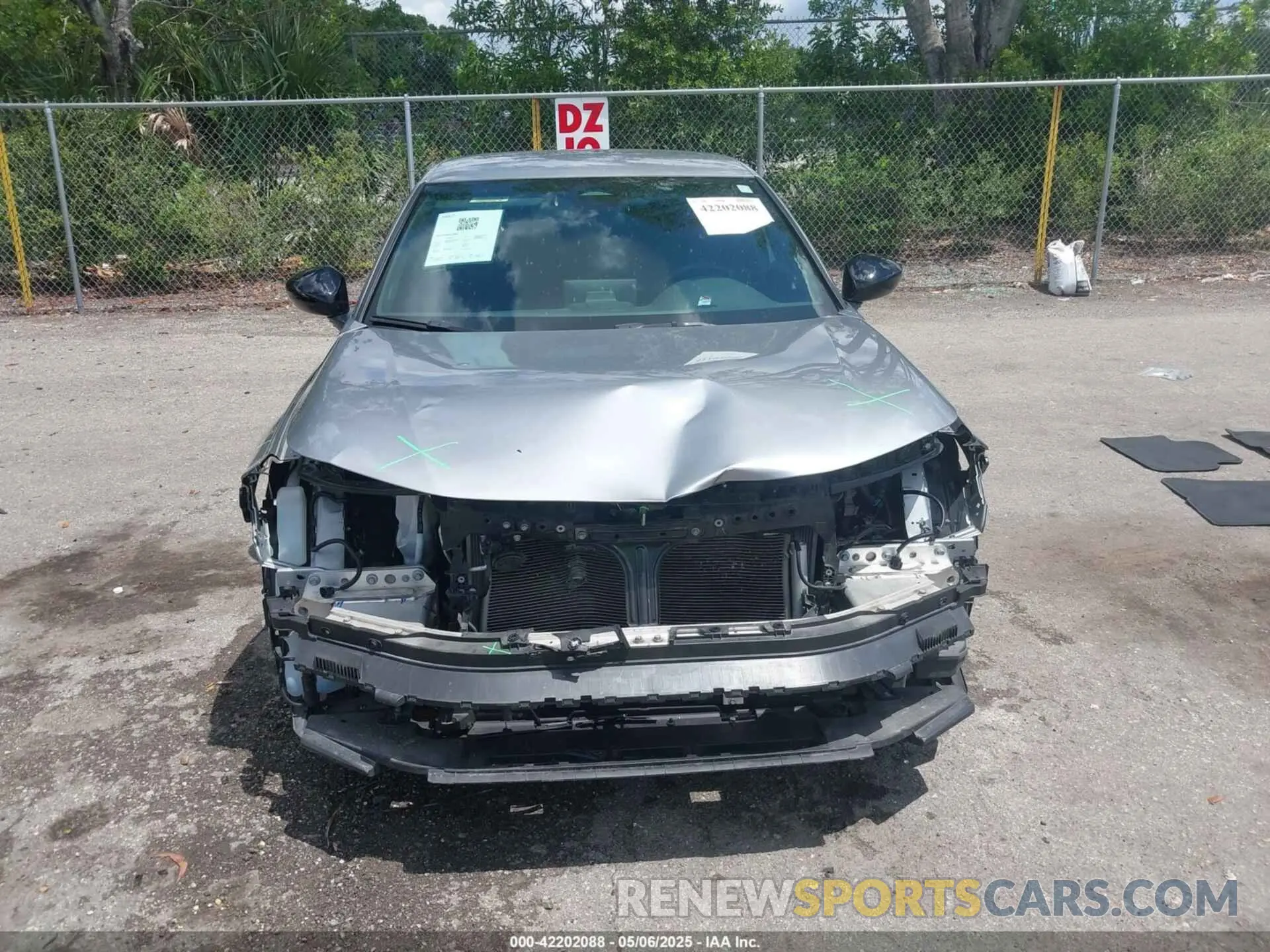 12 Photograph of a damaged car 2HGFE2F58NH586977 HONDA CIVIC 2022