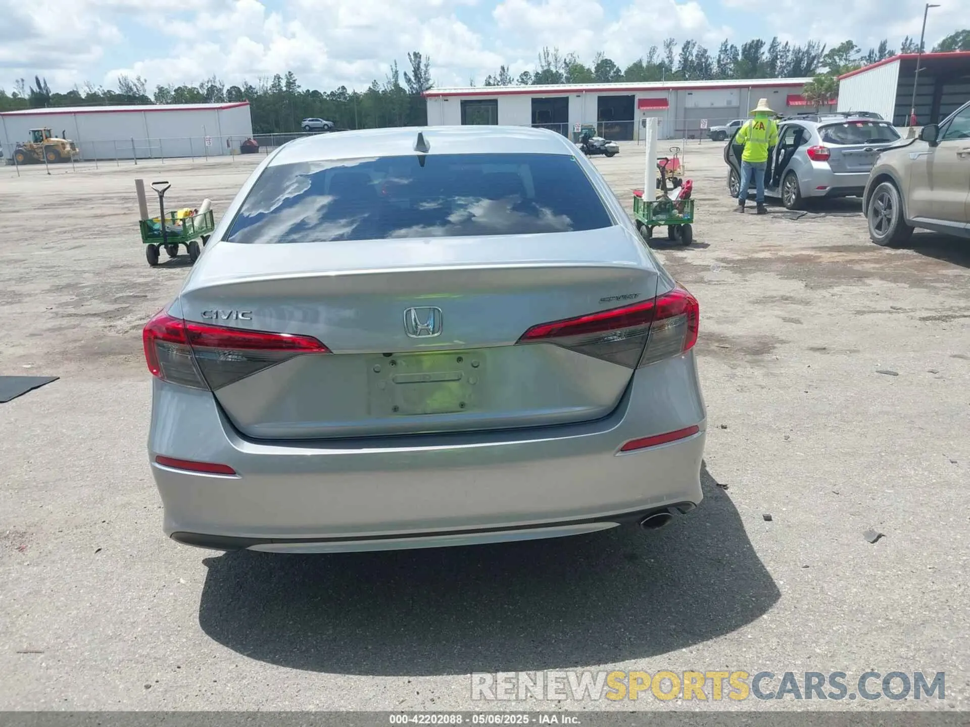 16 Photograph of a damaged car 2HGFE2F58NH586977 HONDA CIVIC 2022