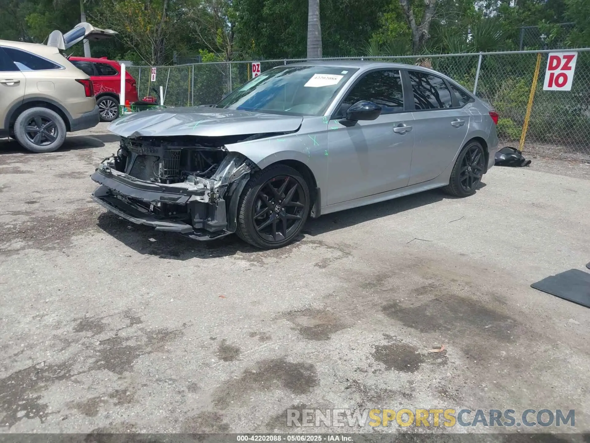 2 Photograph of a damaged car 2HGFE2F58NH586977 HONDA CIVIC 2022