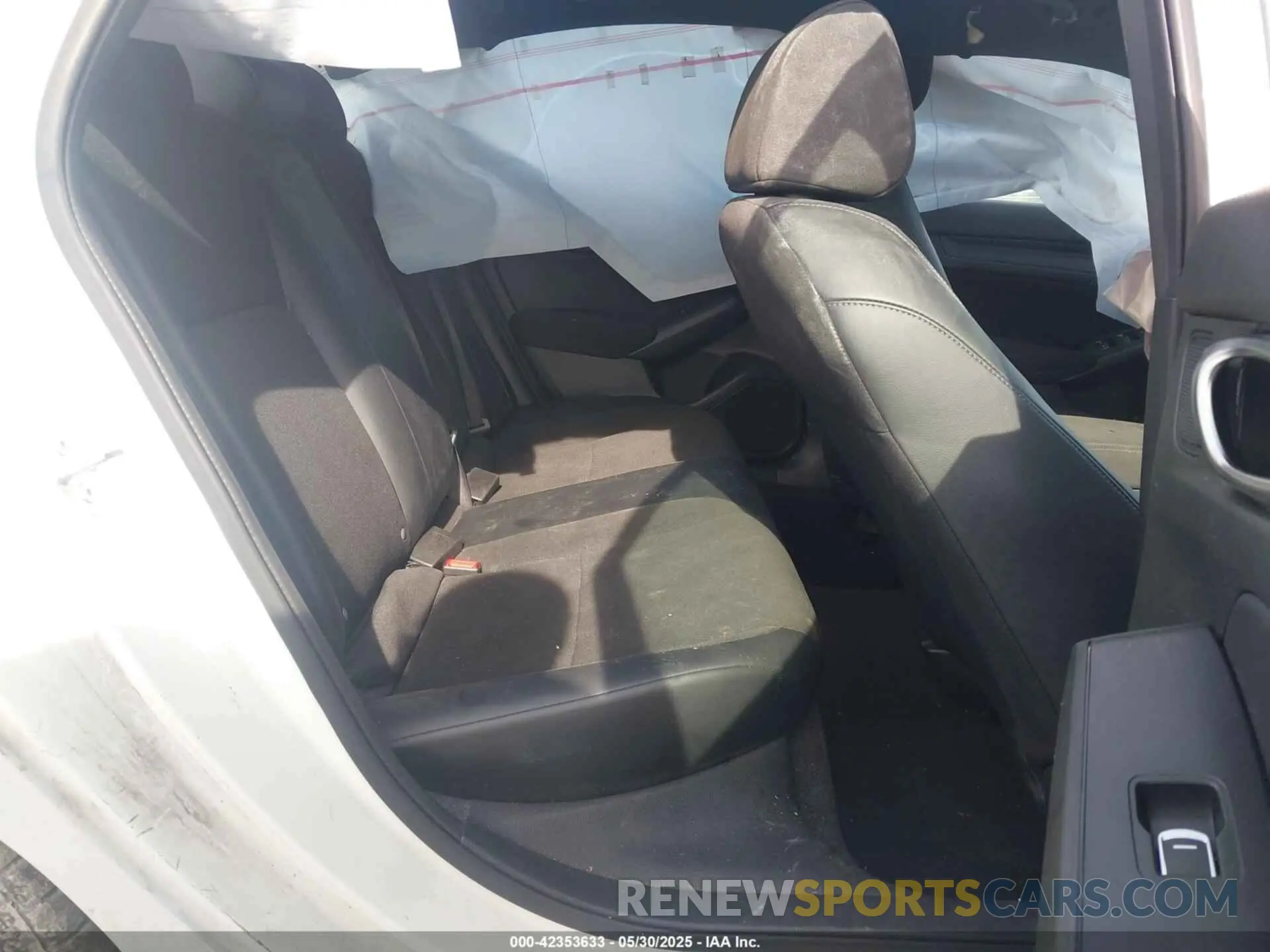8 Photograph of a damaged car 2HGFE2F58NH610243 HONDA CIVIC 2022