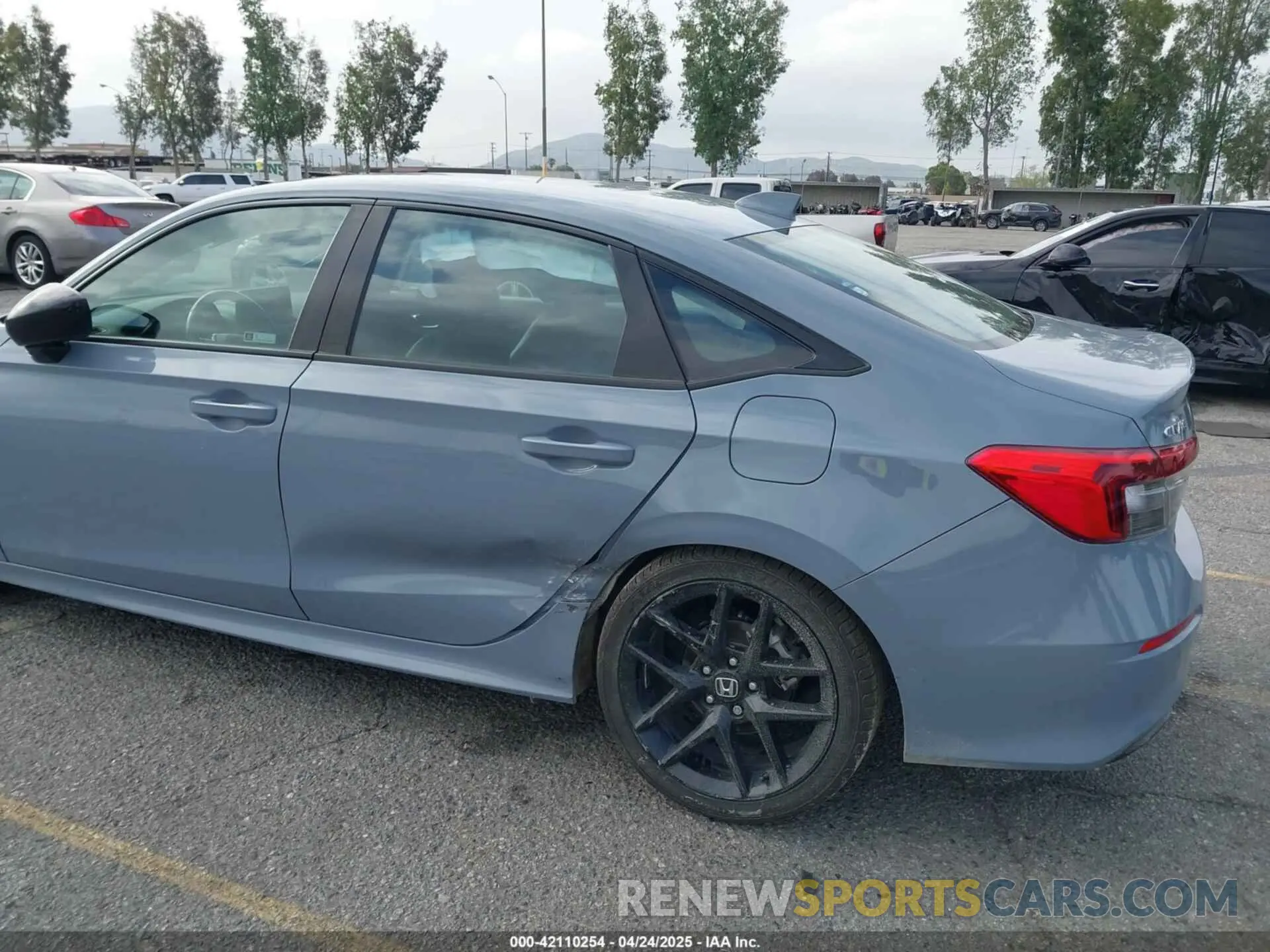 6 Photograph of a damaged car 2HGFE2F59NH576667 HONDA CIVIC 2022