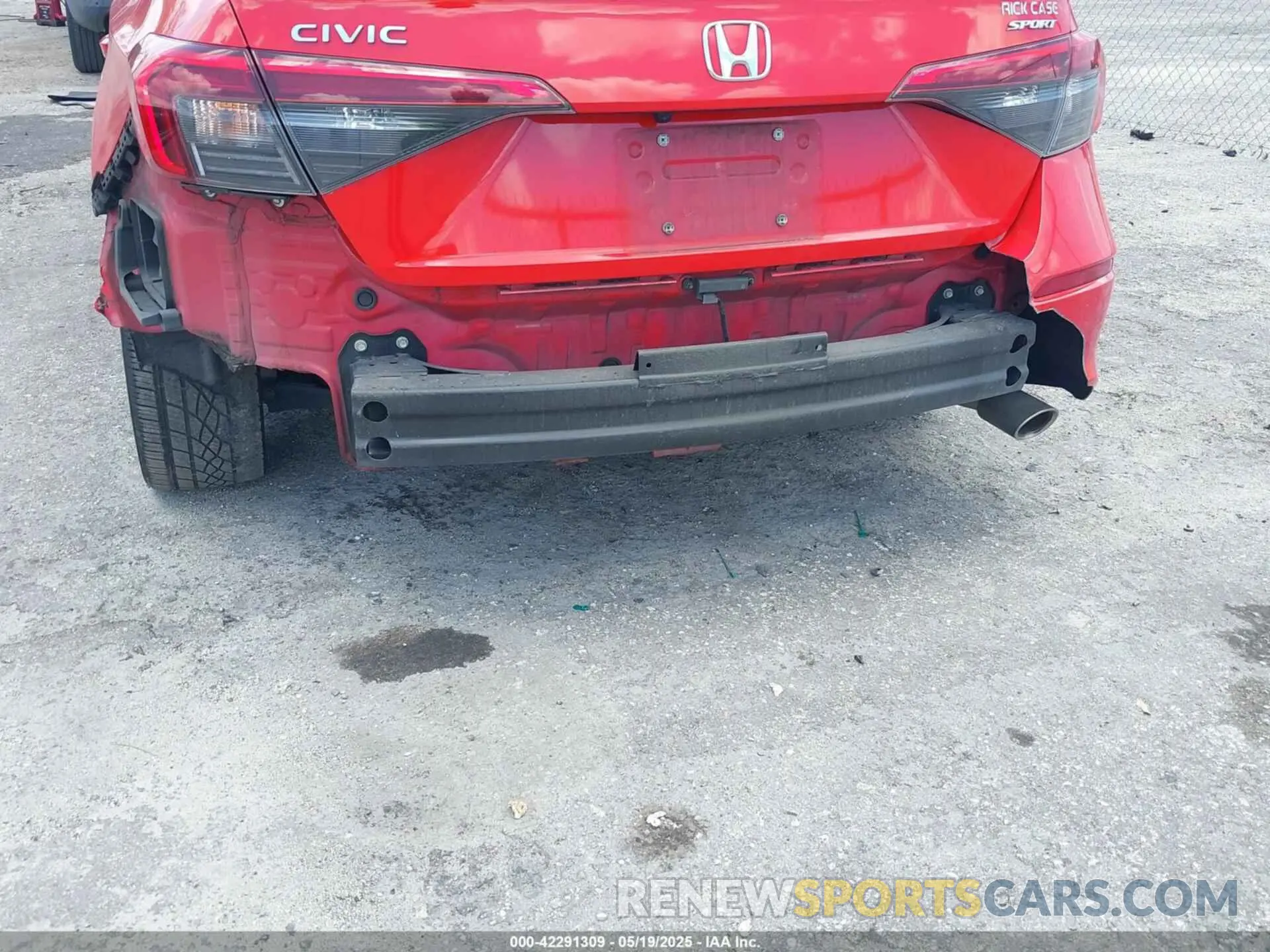 6 Photograph of a damaged car 2HGFE2F59NH609053 HONDA CIVIC 2022