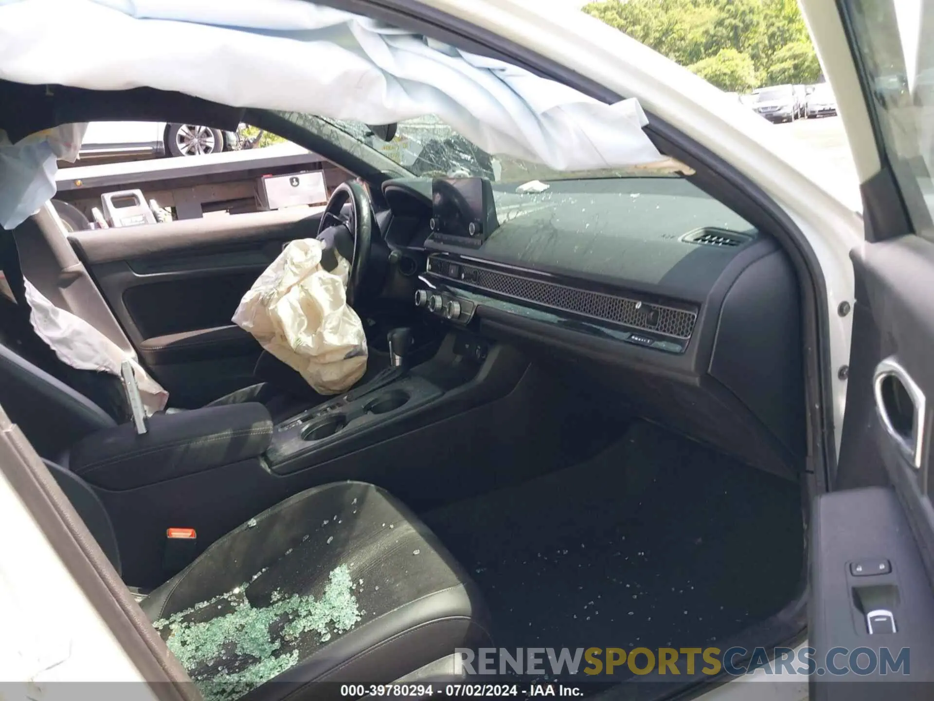 5 Photograph of a damaged car 2HGFE2F5XNH505221 HONDA CIVIC 2022