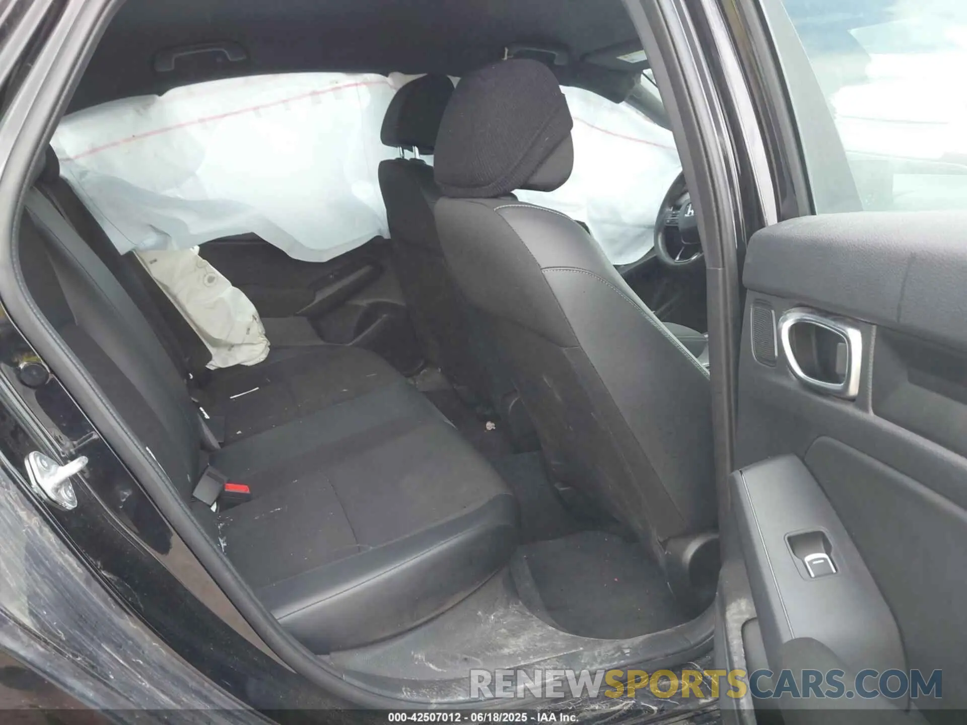 8 Photograph of a damaged car 2HGFE2F5XNH572112 HONDA CIVIC 2022