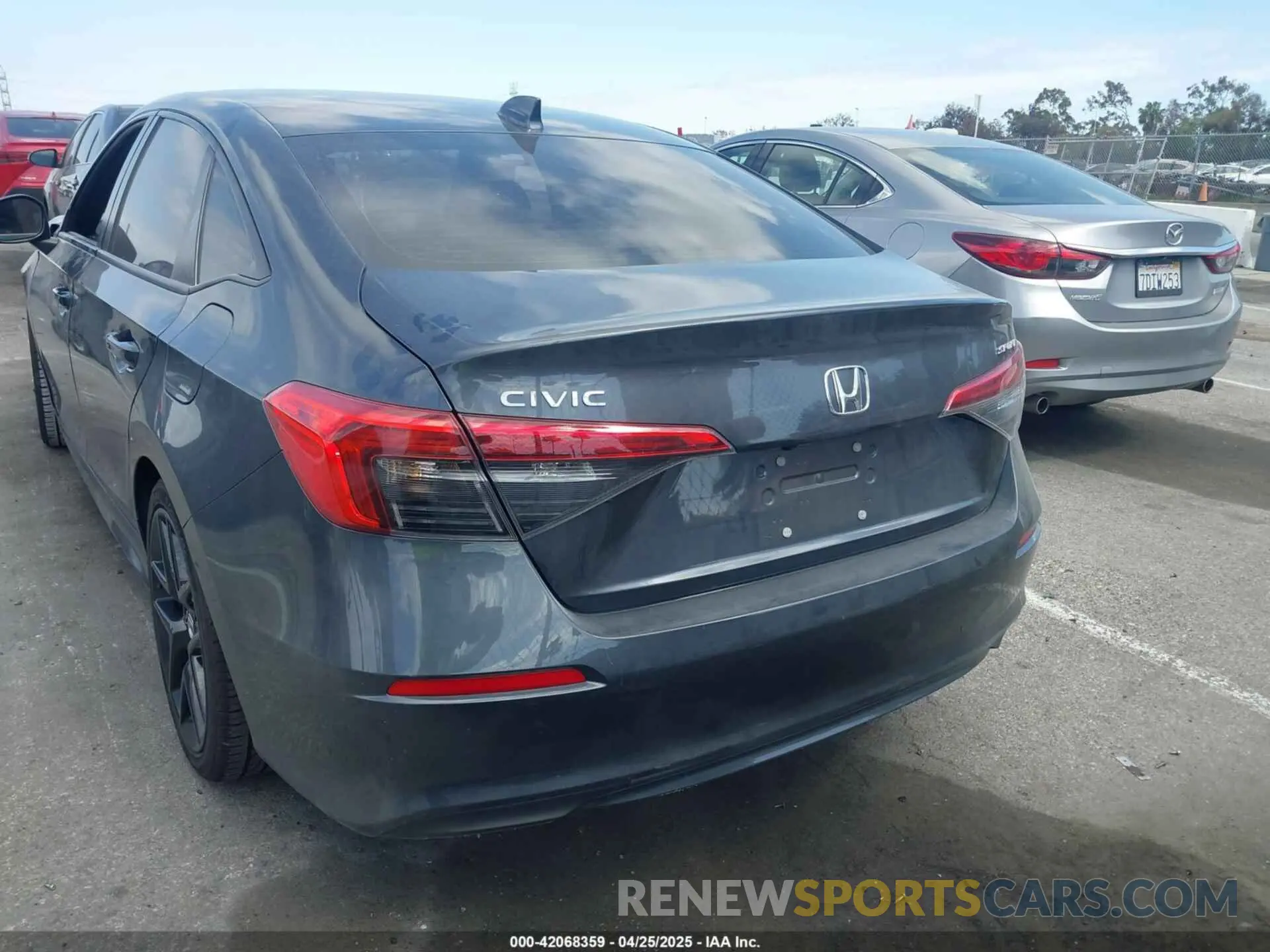 16 Photograph of a damaged car 2HGFE2F5XNH573972 HONDA CIVIC 2022