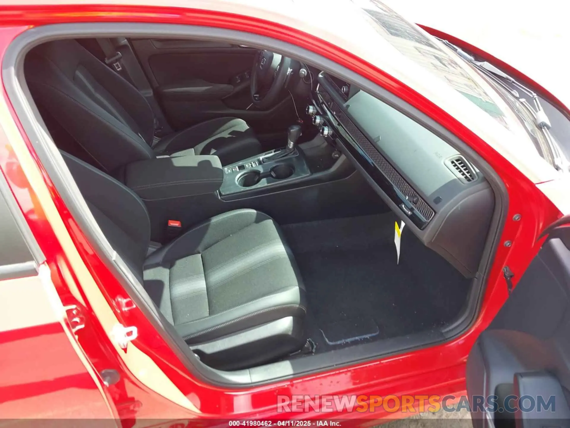 5 Photograph of a damaged car 2HGFE2F5XNH577942 HONDA CIVIC 2022