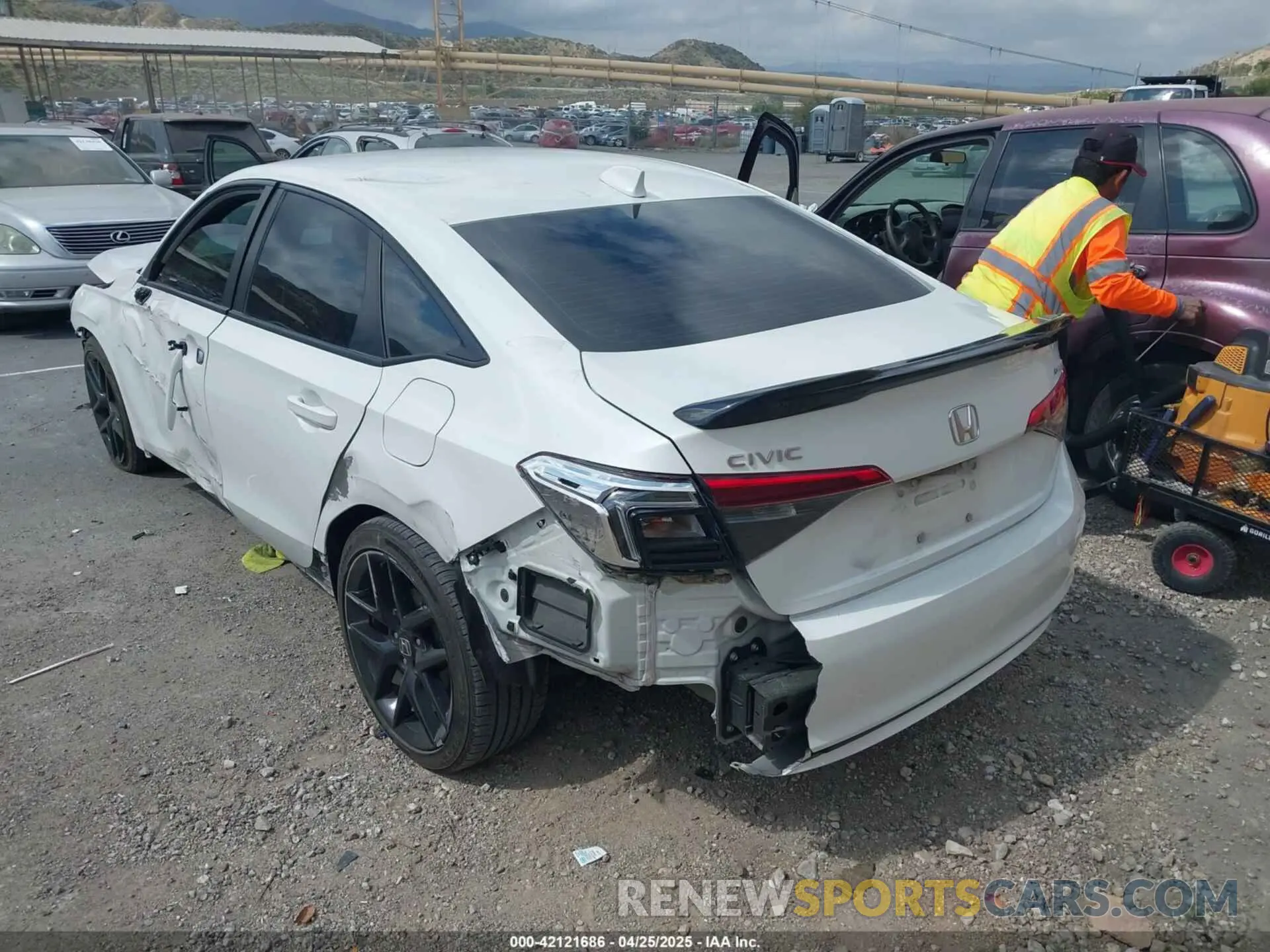 3 Photograph of a damaged car 2HGFE2F5XNH590187 HONDA CIVIC 2022