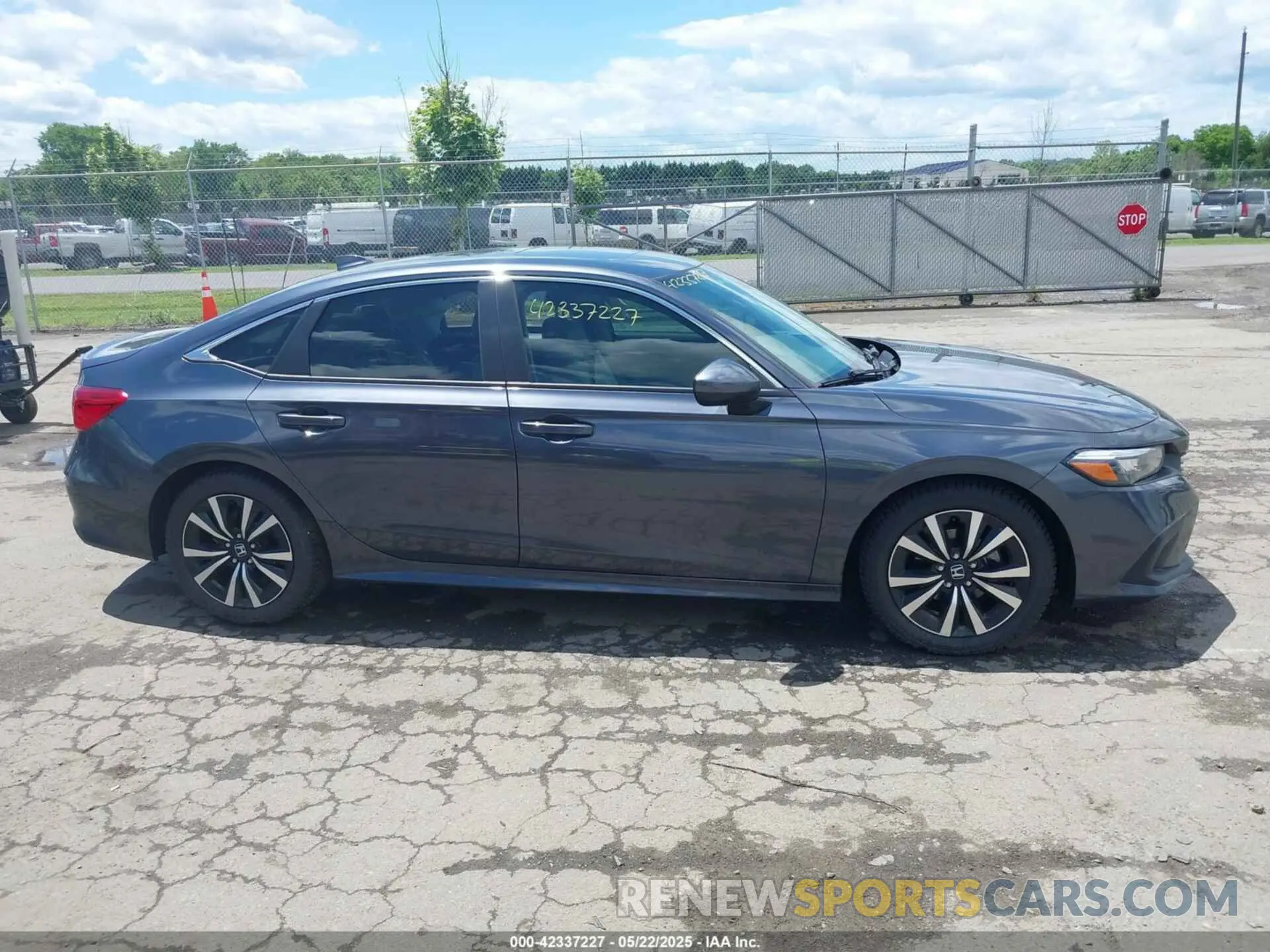 13 Photograph of a damaged car JHMFE1F72NX000620 HONDA CIVIC 2022
