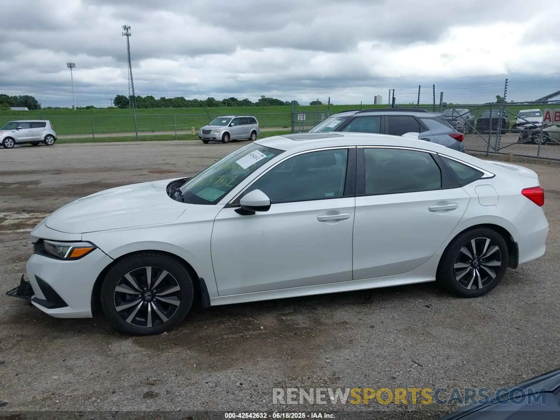 14 Photograph of a damaged car JHMFE1F74NX004751 HONDA CIVIC 2022