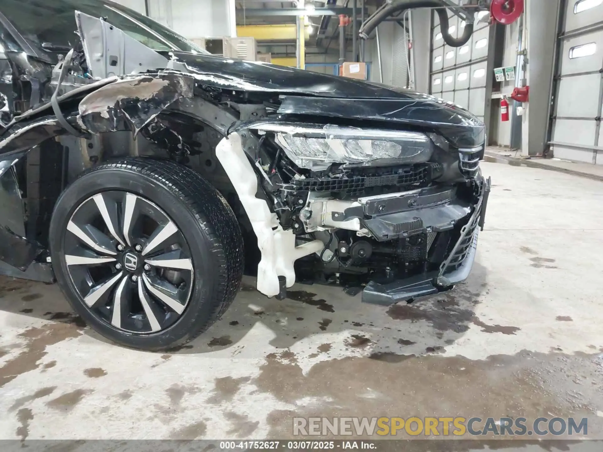 17 Photograph of a damaged car JHMFE1F75NX000899 HONDA CIVIC 2022