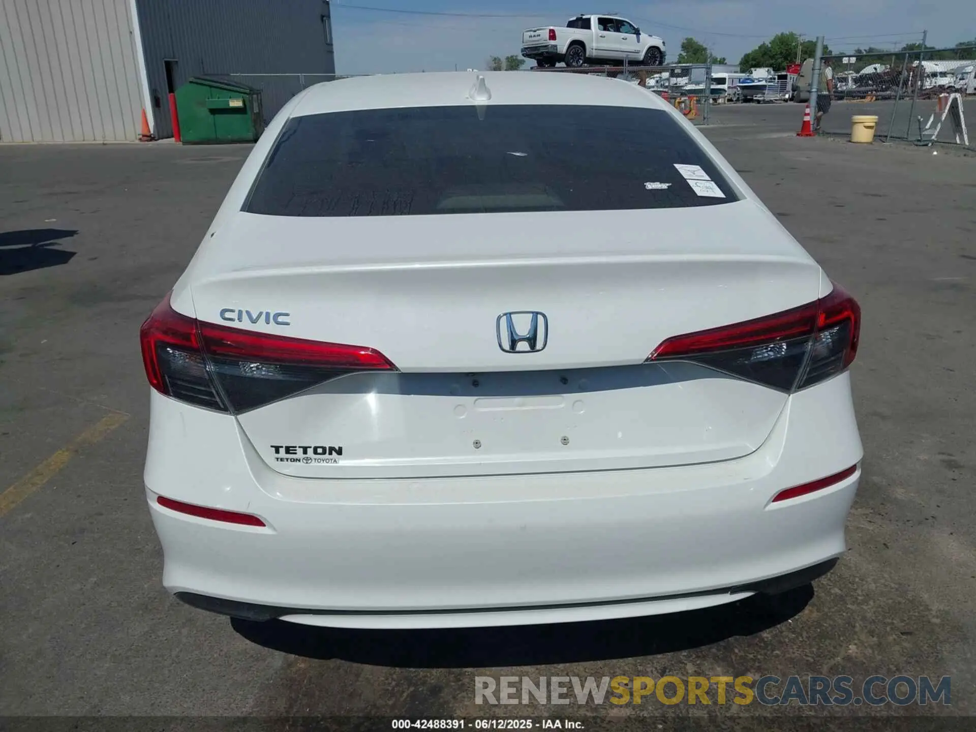16 Photograph of a damaged car JHMFE1F76NX001835 HONDA CIVIC 2022