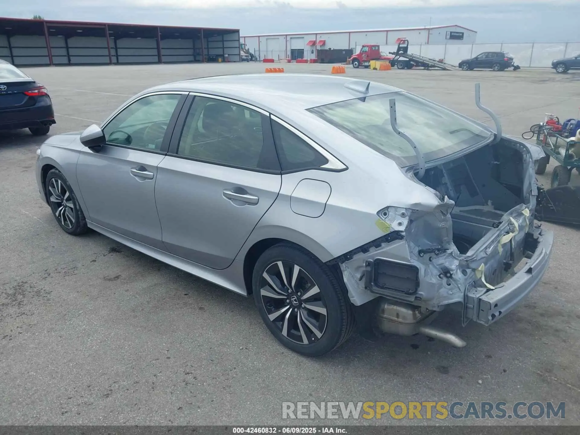3 Photograph of a damaged car JHMFE1F7XNX000204 HONDA CIVIC 2022