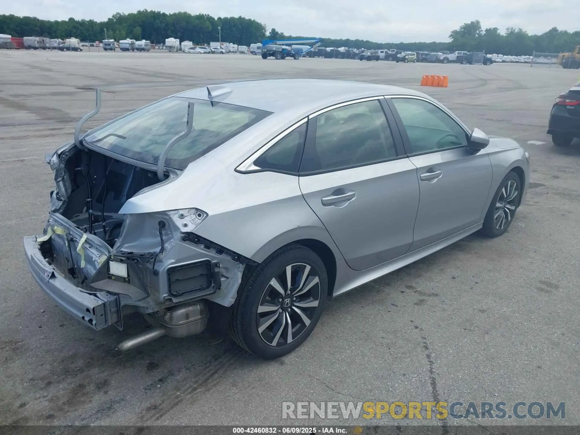 4 Photograph of a damaged car JHMFE1F7XNX000204 HONDA CIVIC 2022