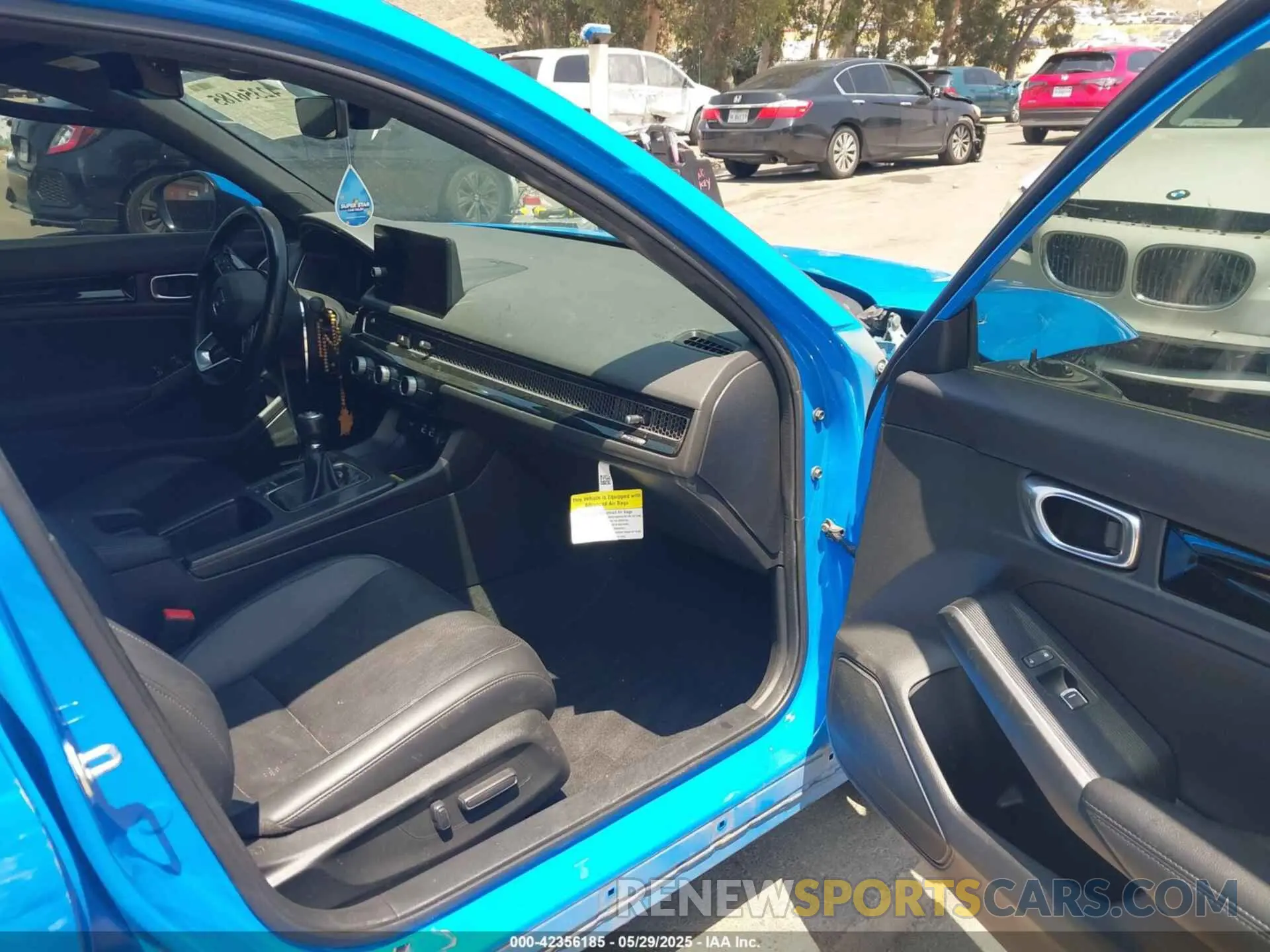 5 Photograph of a damaged car 19XFL1G80PE003789 HONDA CIVIC 2023