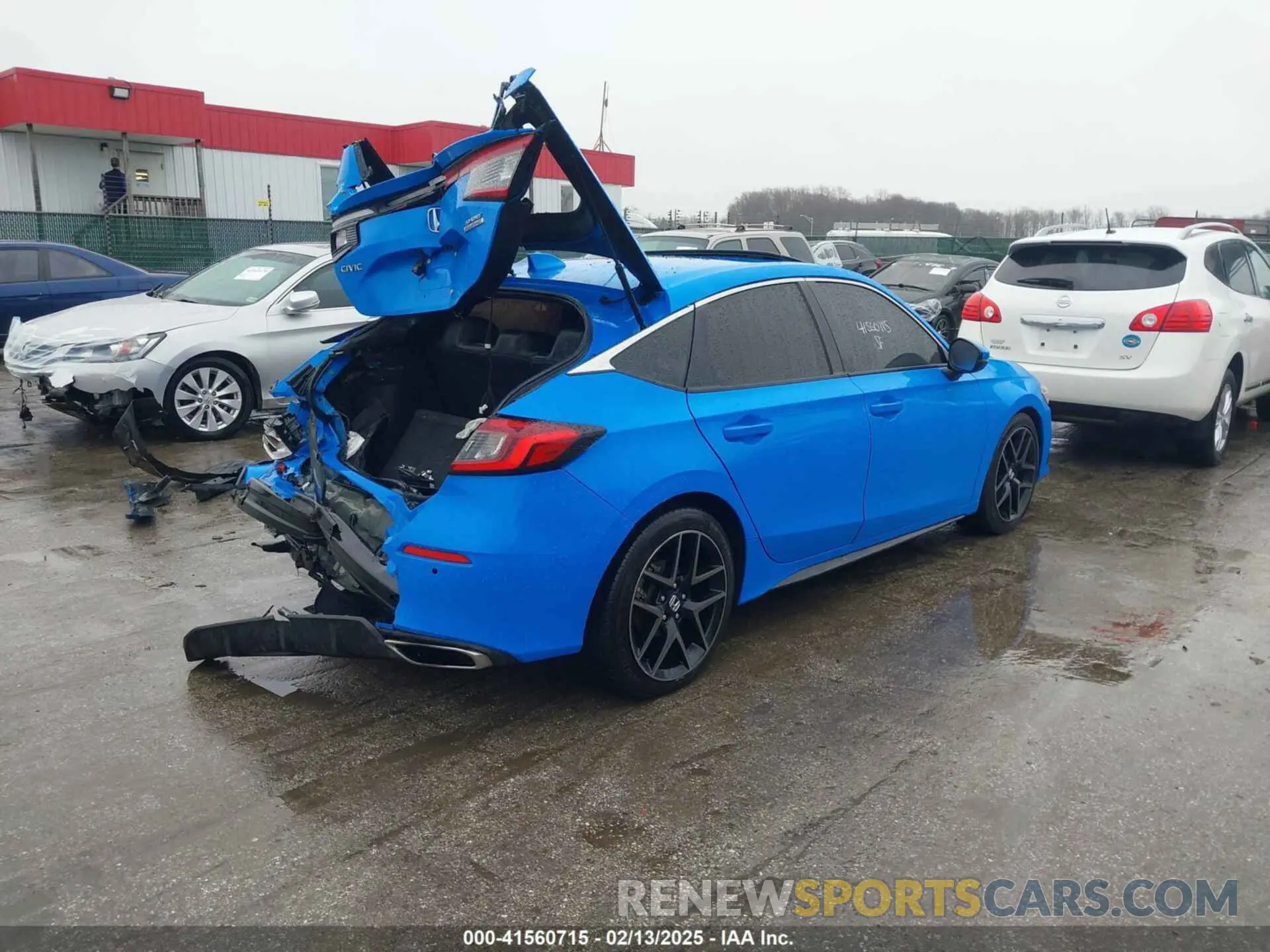 4 Photograph of a damaged car 19XFL1G86PE001383 HONDA CIVIC 2023
