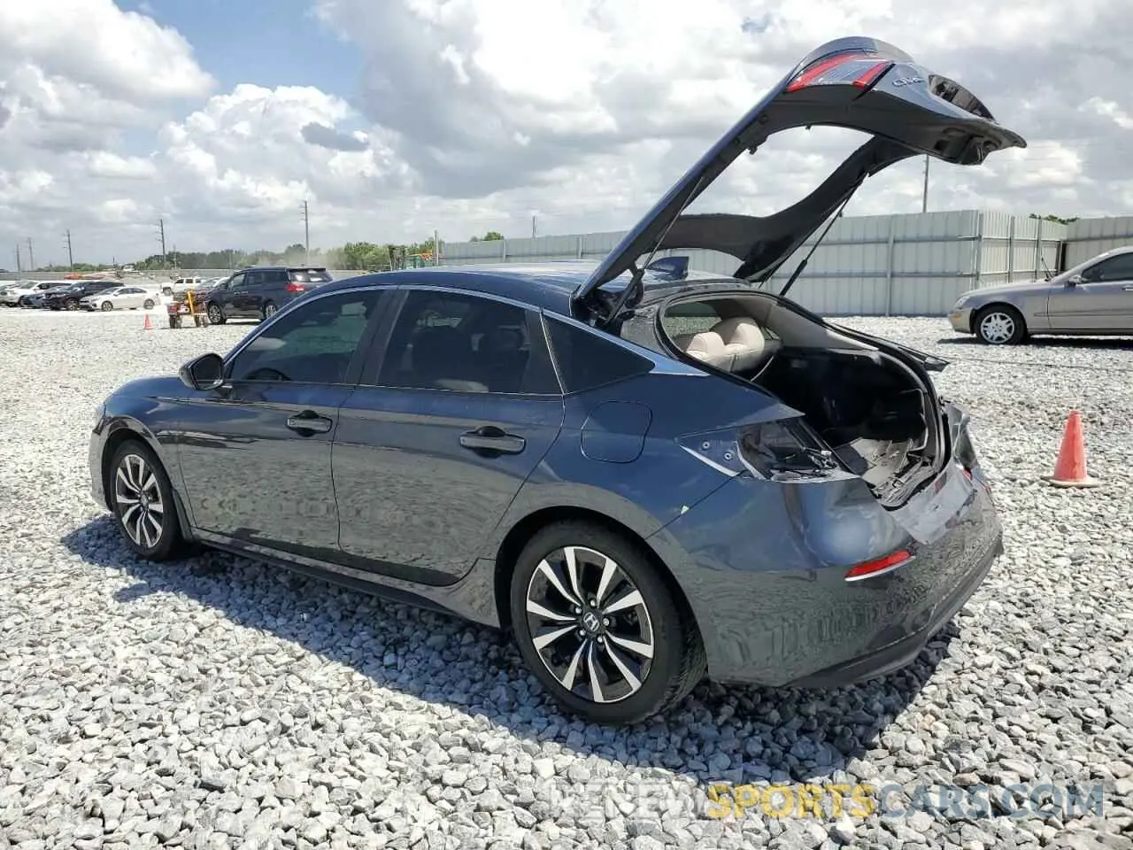 2 Photograph of a damaged car 19XFL1H72PE010913 HONDA CIVIC 2023