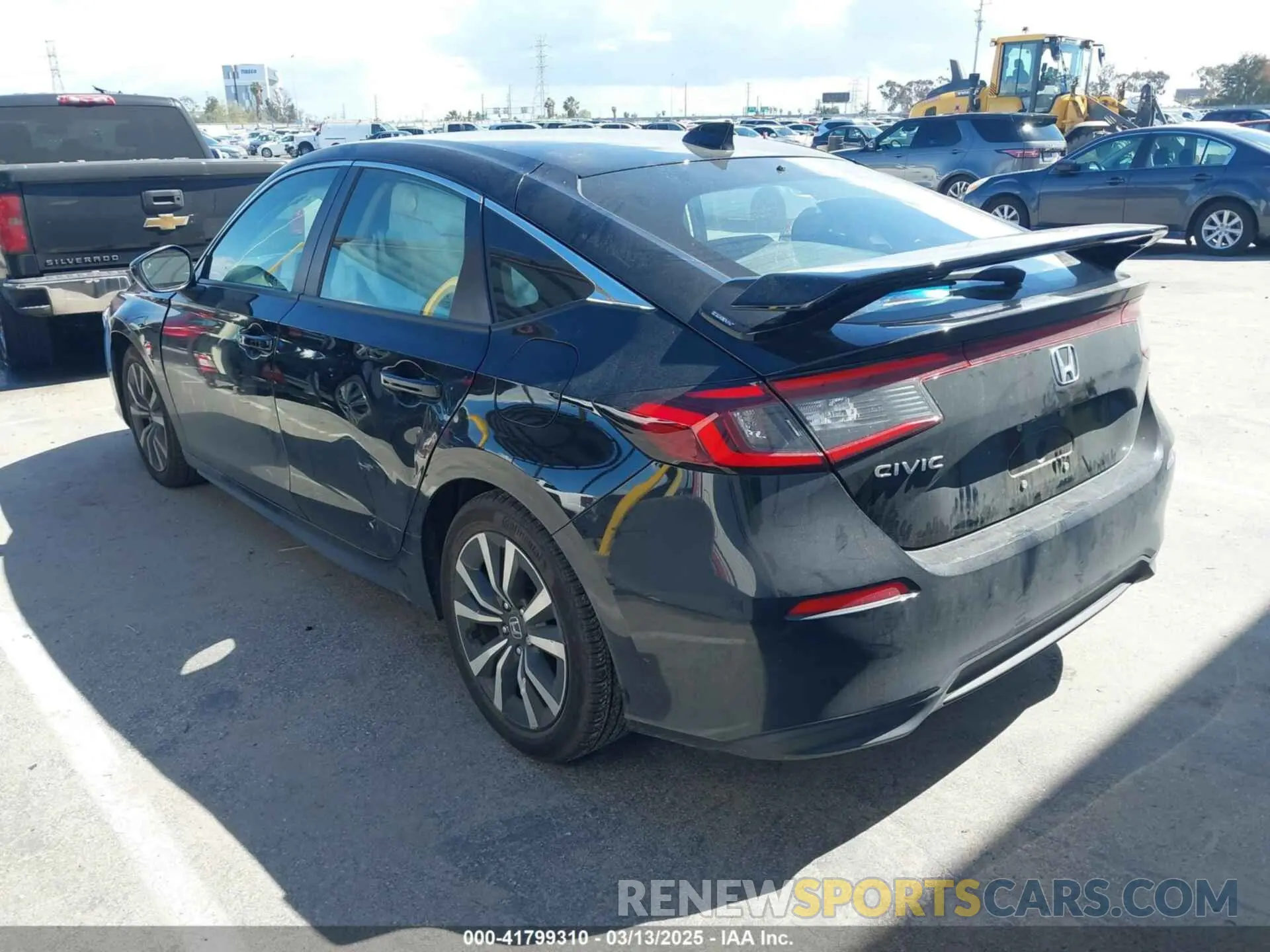 3 Photograph of a damaged car 19XFL1H72PE015514 HONDA CIVIC 2023