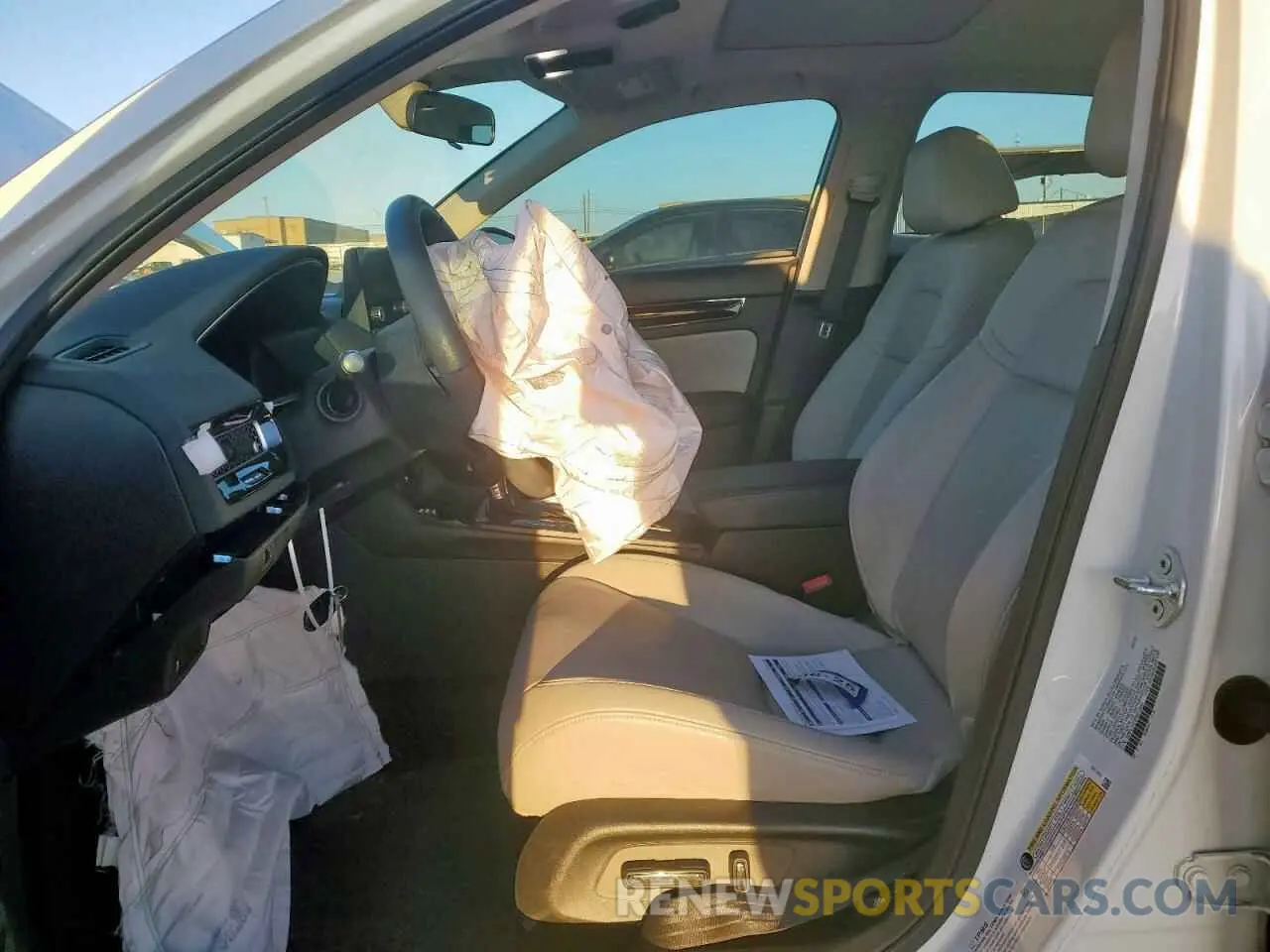 7 Photograph of a damaged car 19XFL1H73PE012640 HONDA CIVIC 2023