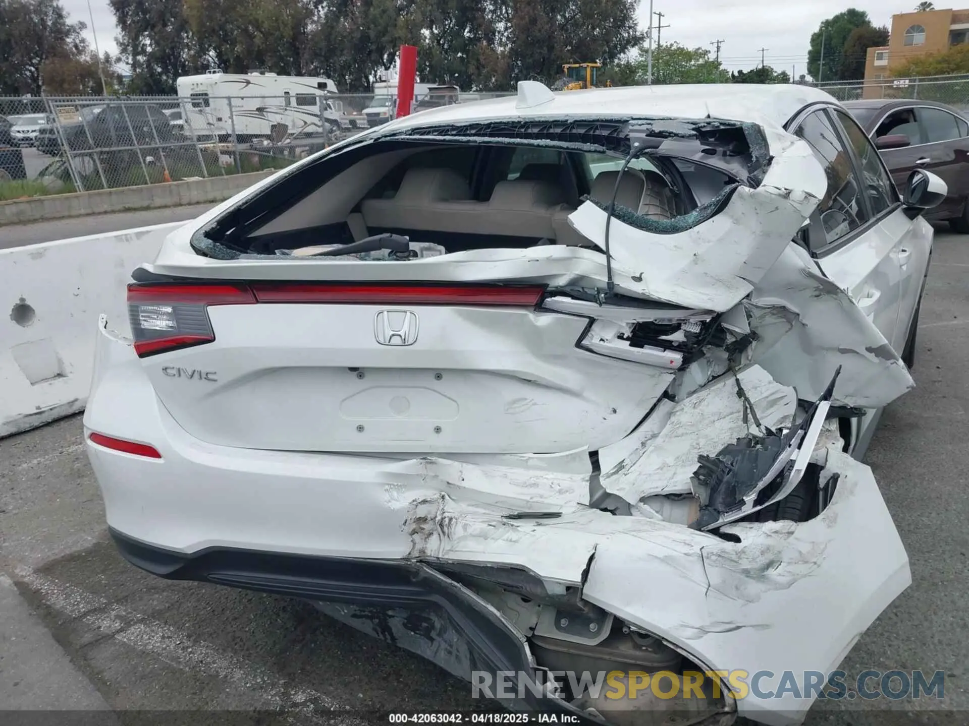 16 Photograph of a damaged car 19XFL1H74PE000657 HONDA CIVIC 2023