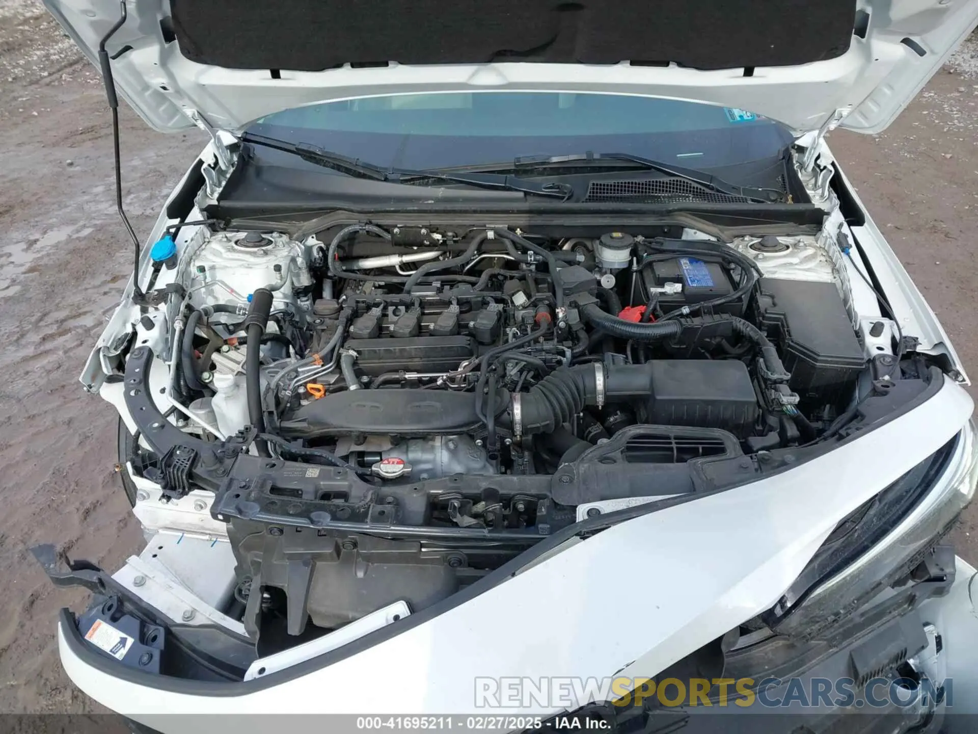 10 Photograph of a damaged car 19XFL1H75PE002224 HONDA CIVIC 2023