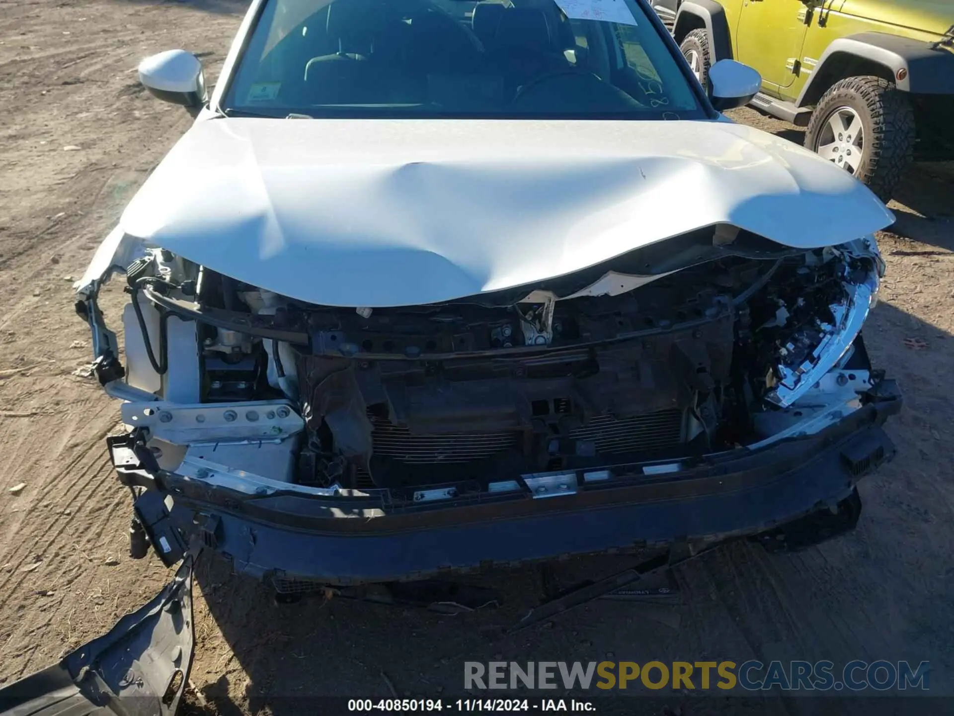 6 Photograph of a damaged car 19XFL1H75PE015183 HONDA CIVIC 2023