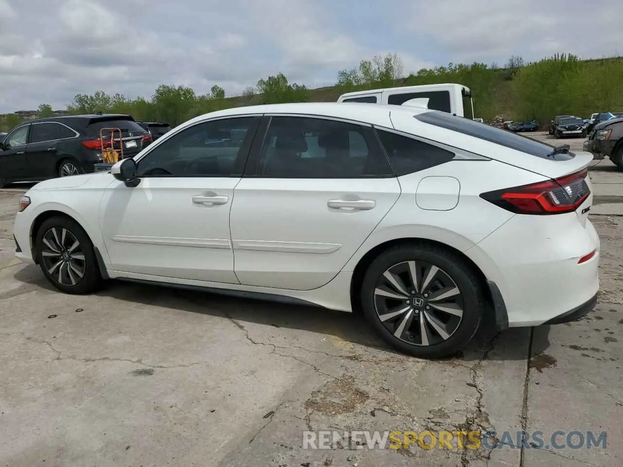 2 Photograph of a damaged car 19XFL1H77PE004864 HONDA CIVIC 2023