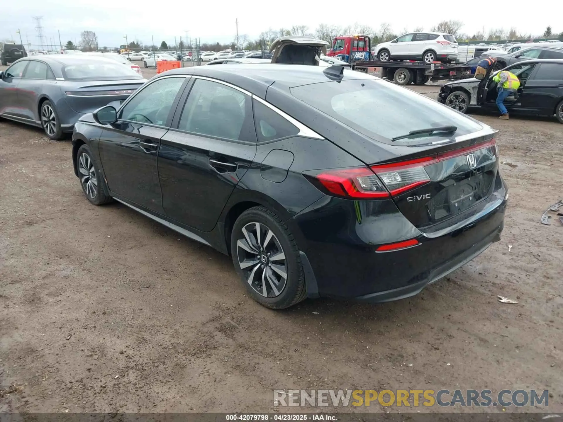 3 Photograph of a damaged car 19XFL1H77PE018148 HONDA CIVIC 2023