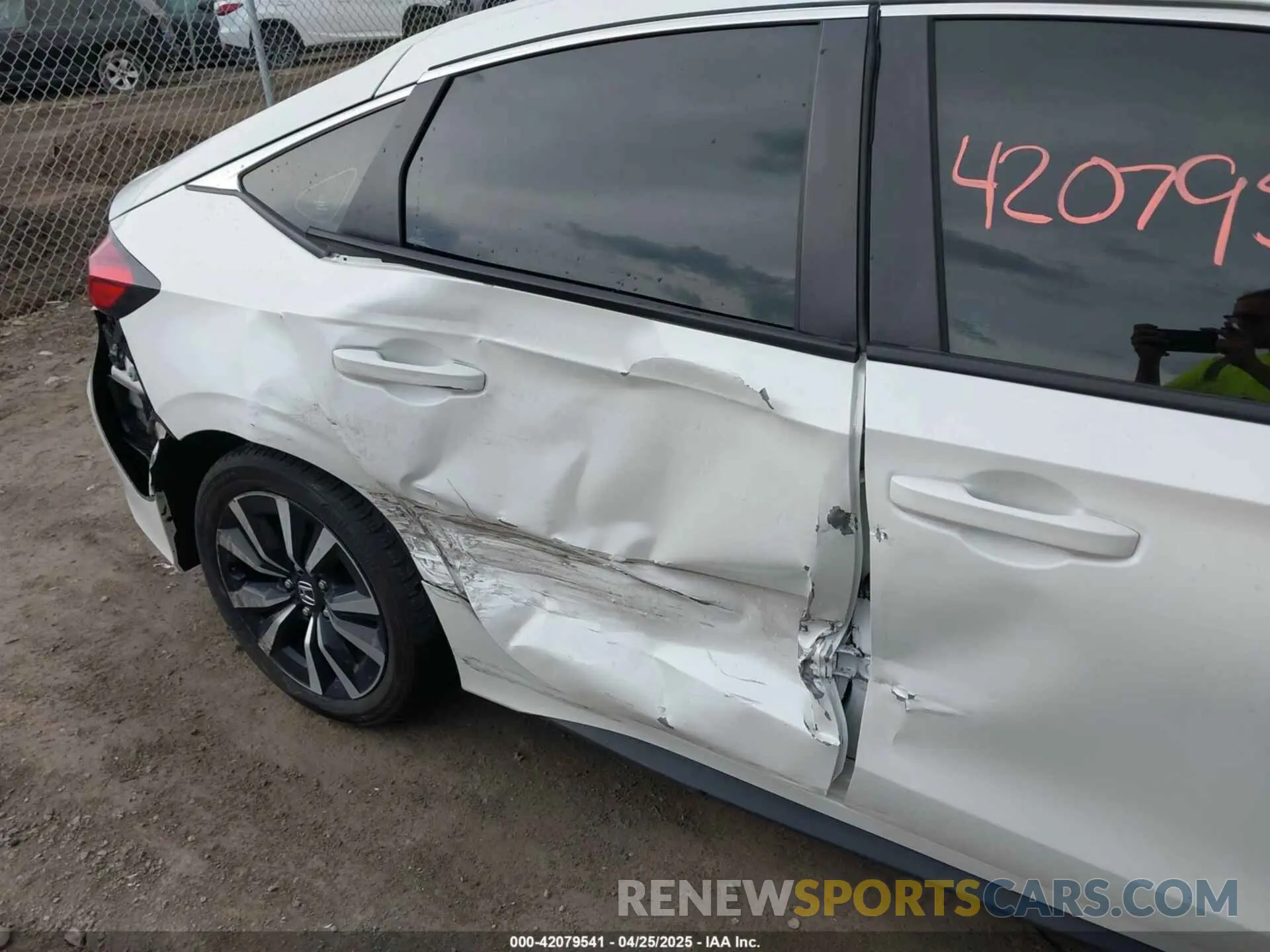 6 Photograph of a damaged car 19XFL1H78PE014108 HONDA CIVIC 2023